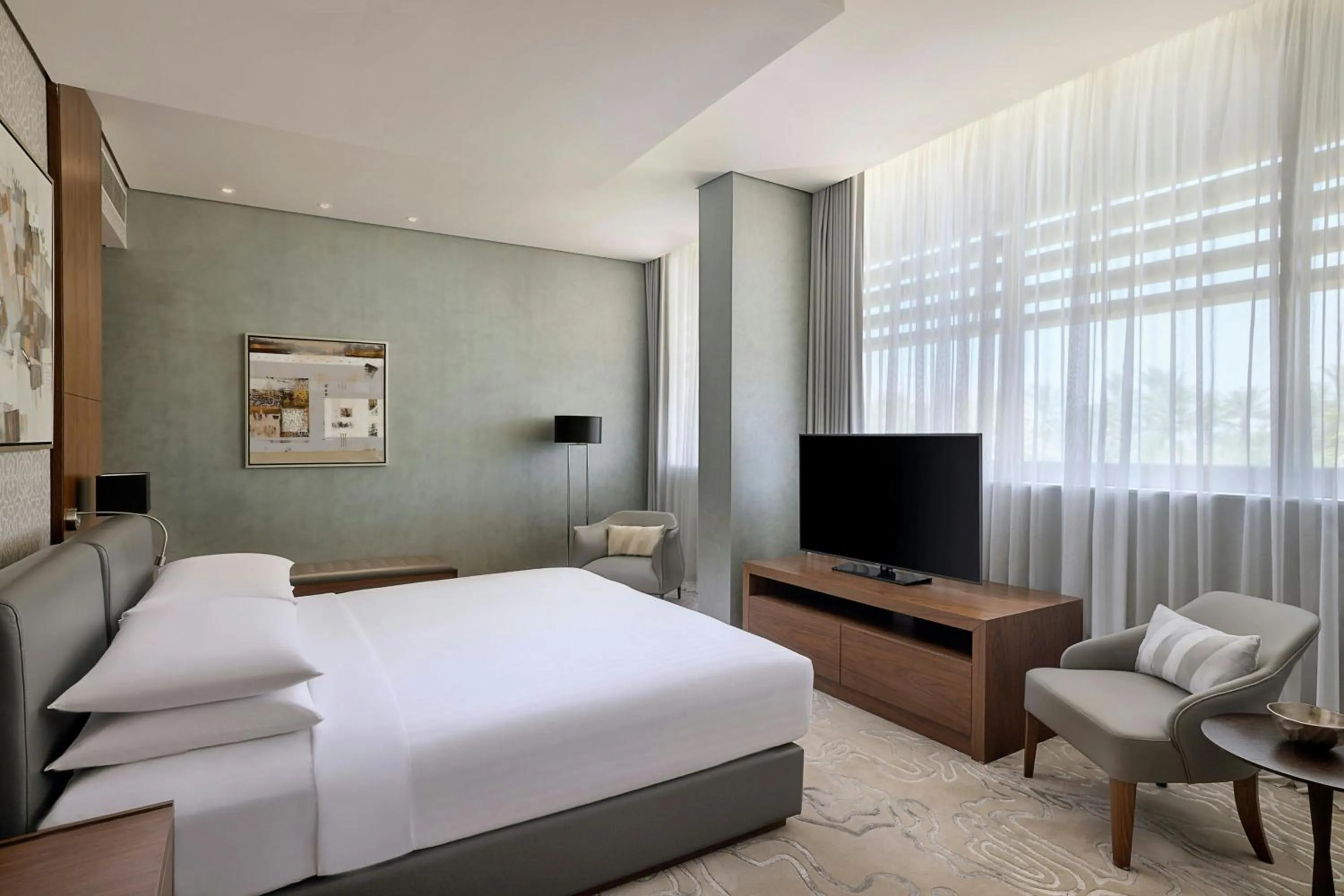 Photo of the whole room, Bed in Marriott Riyadh Diplomatic Quarter