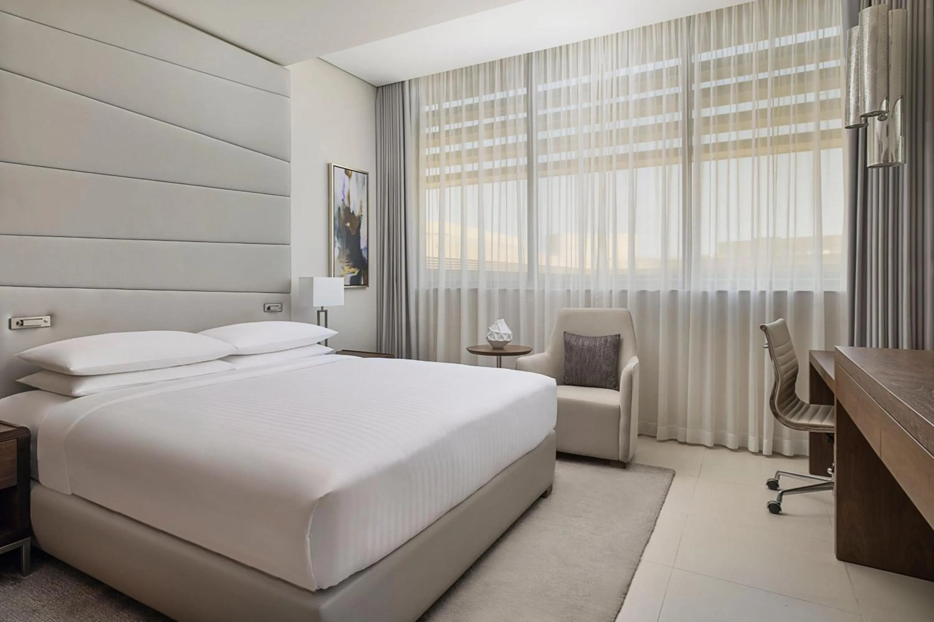 Bedroom, Bed in Marriott Riyadh Diplomatic Quarter