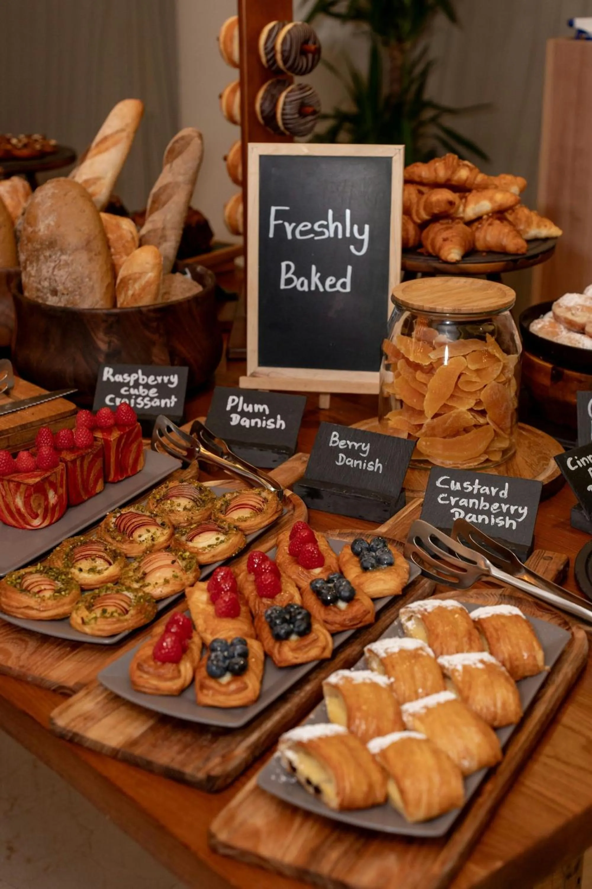 Kitchen or kitchenette in Marriott Riyadh Diplomatic Quarter