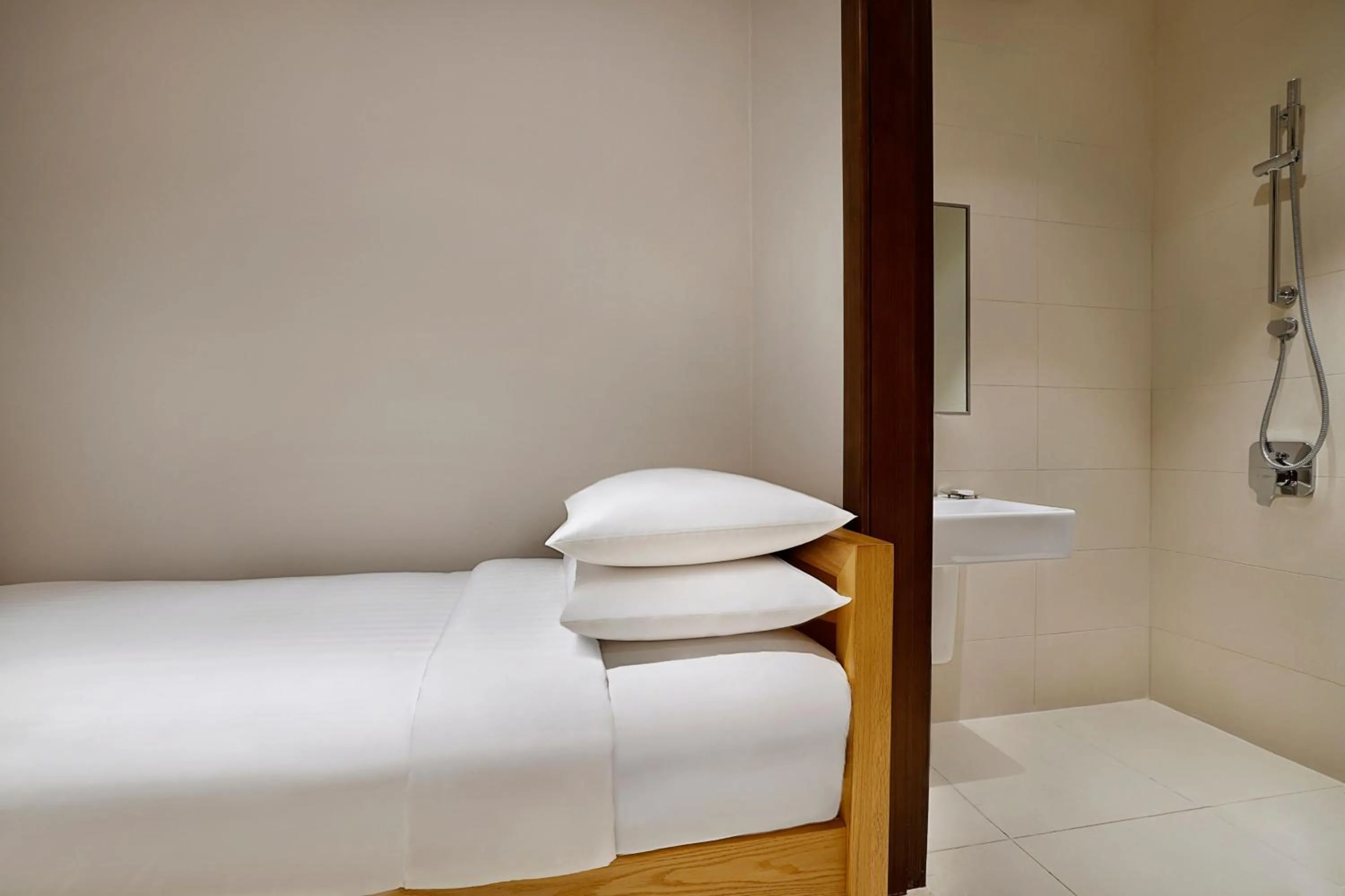 Bedroom, Bed in Riyadh Diplomatic Quarter - Marriott Executive Apartments