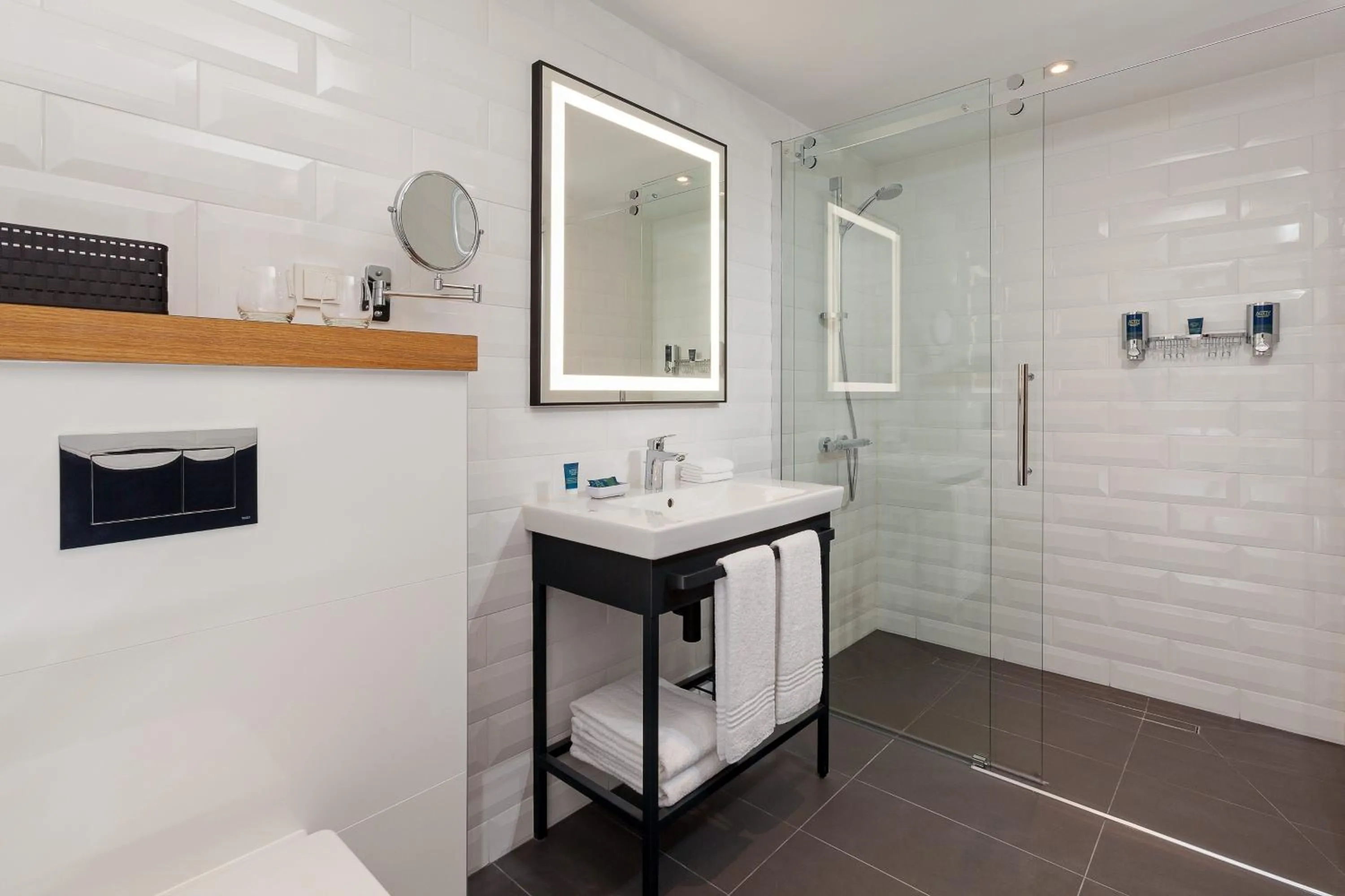 Bathroom in Four Points by Sheraton Warsaw Mokotow