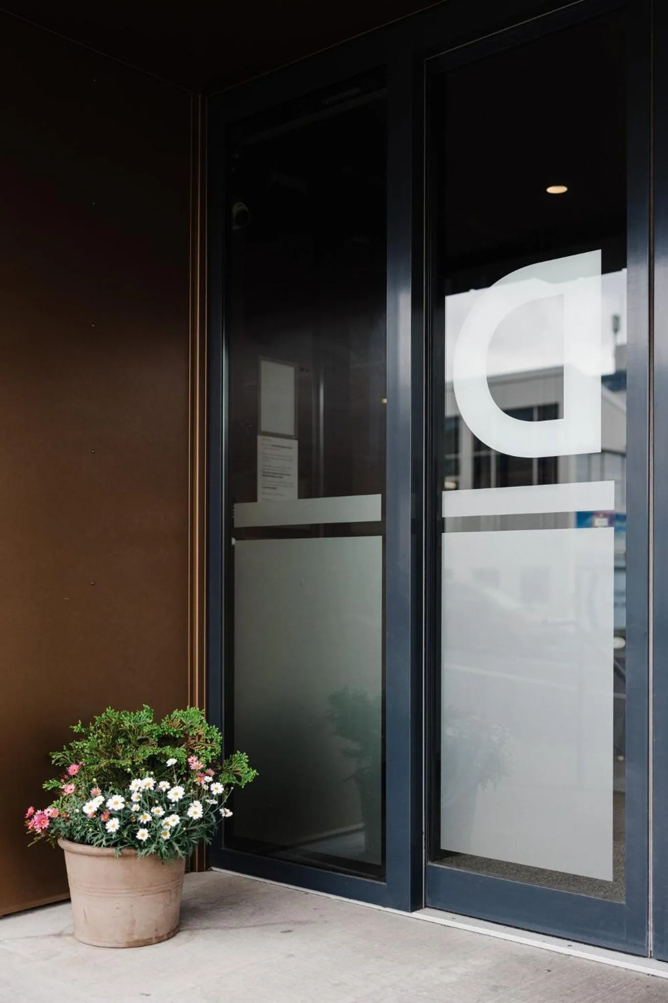 Facade/entrance in ODDSSON Midtown Hotel