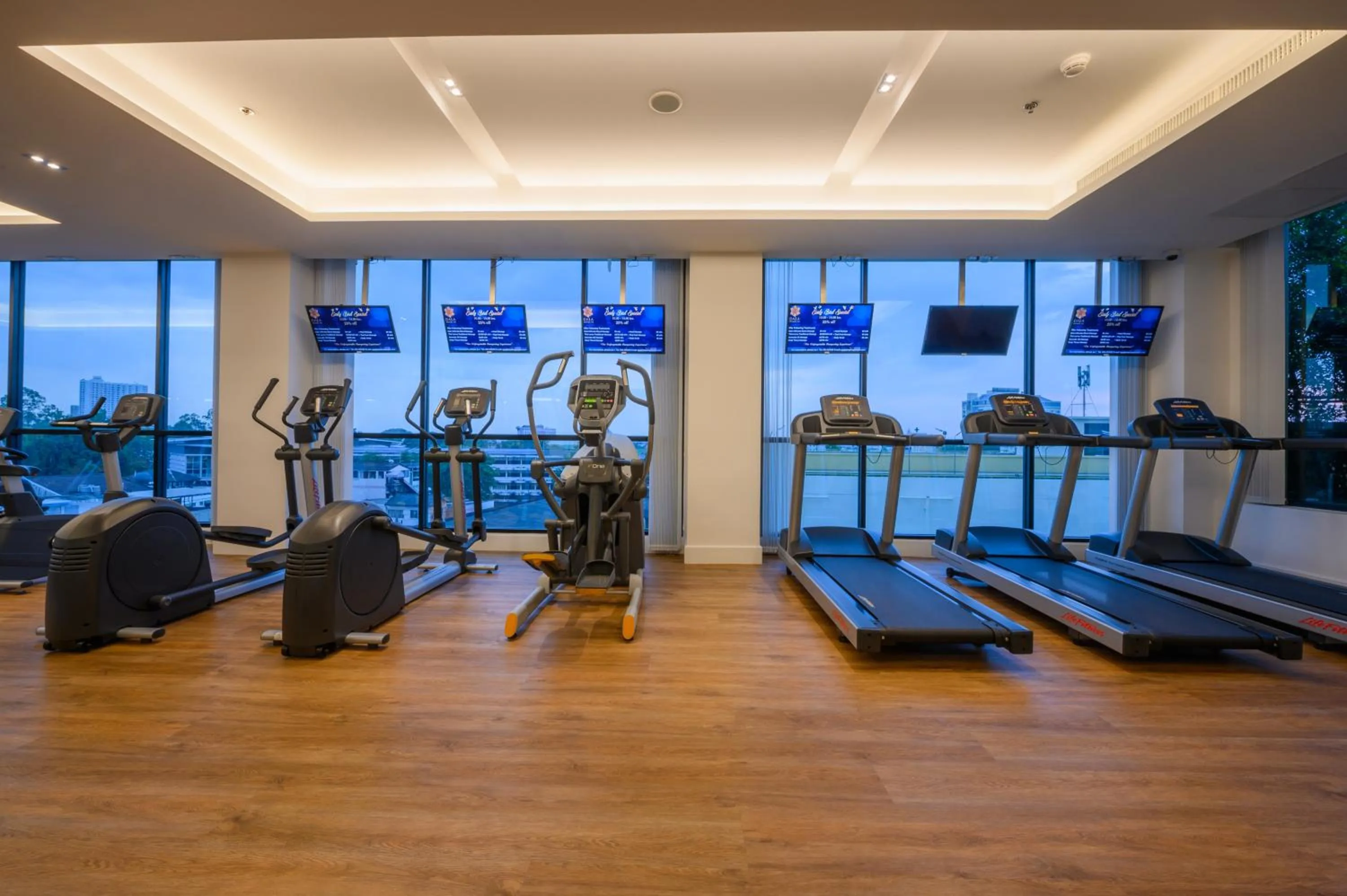 Fitness centre/facilities in The Empress Premier Chiang Mai
