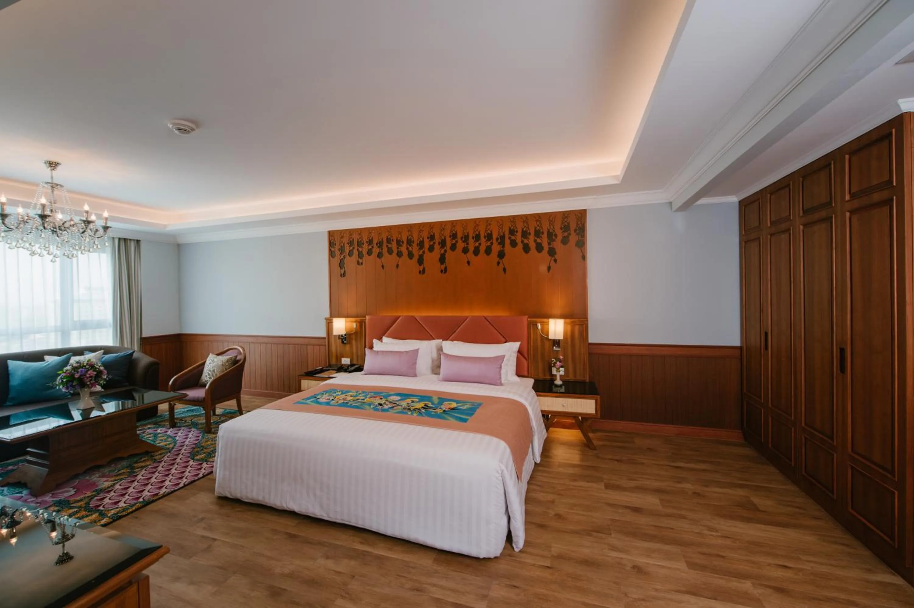 Bedroom, Bed in The Empress Premier Chiang Mai