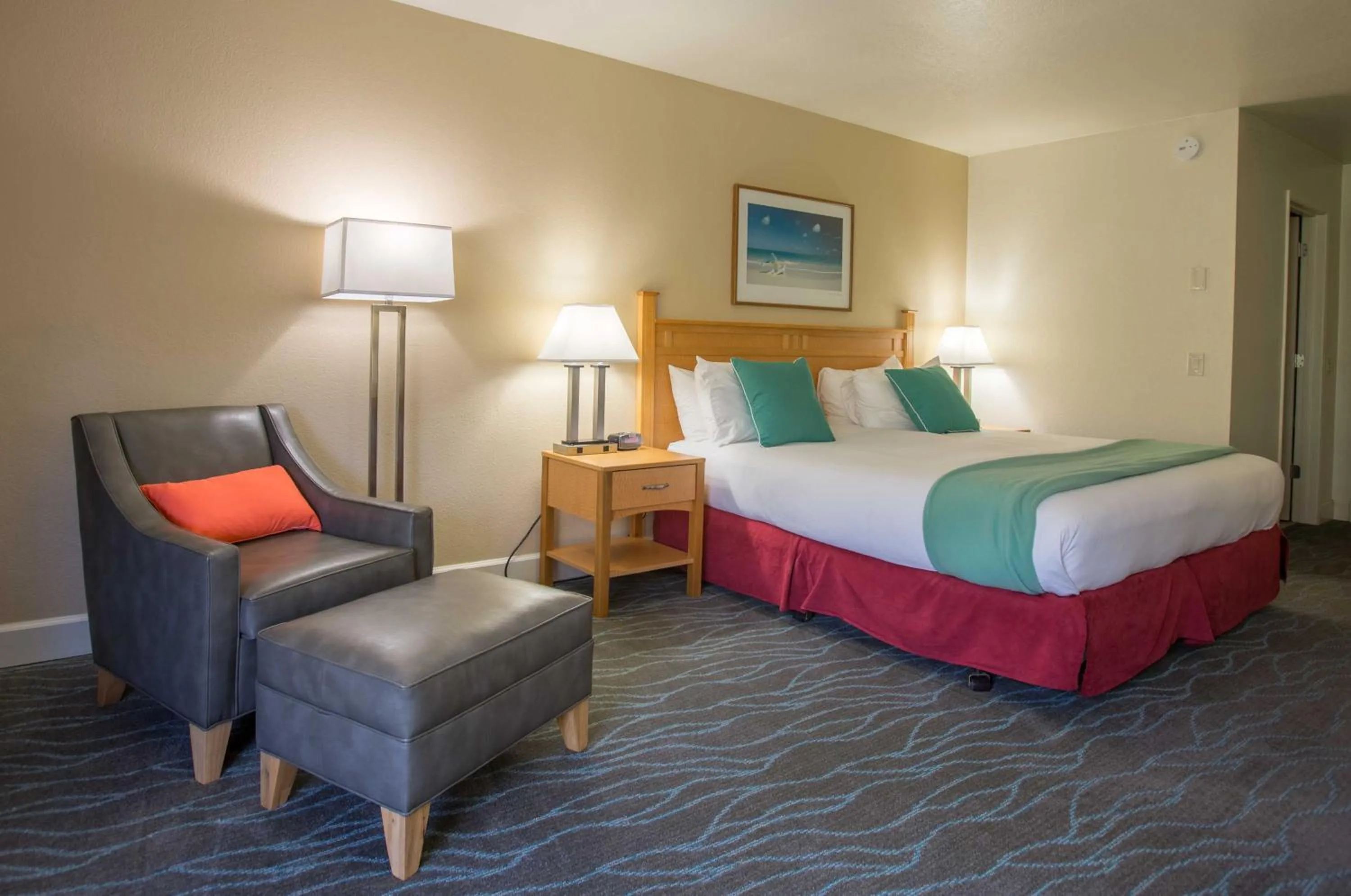 Bedroom, Bed in Colton Inn