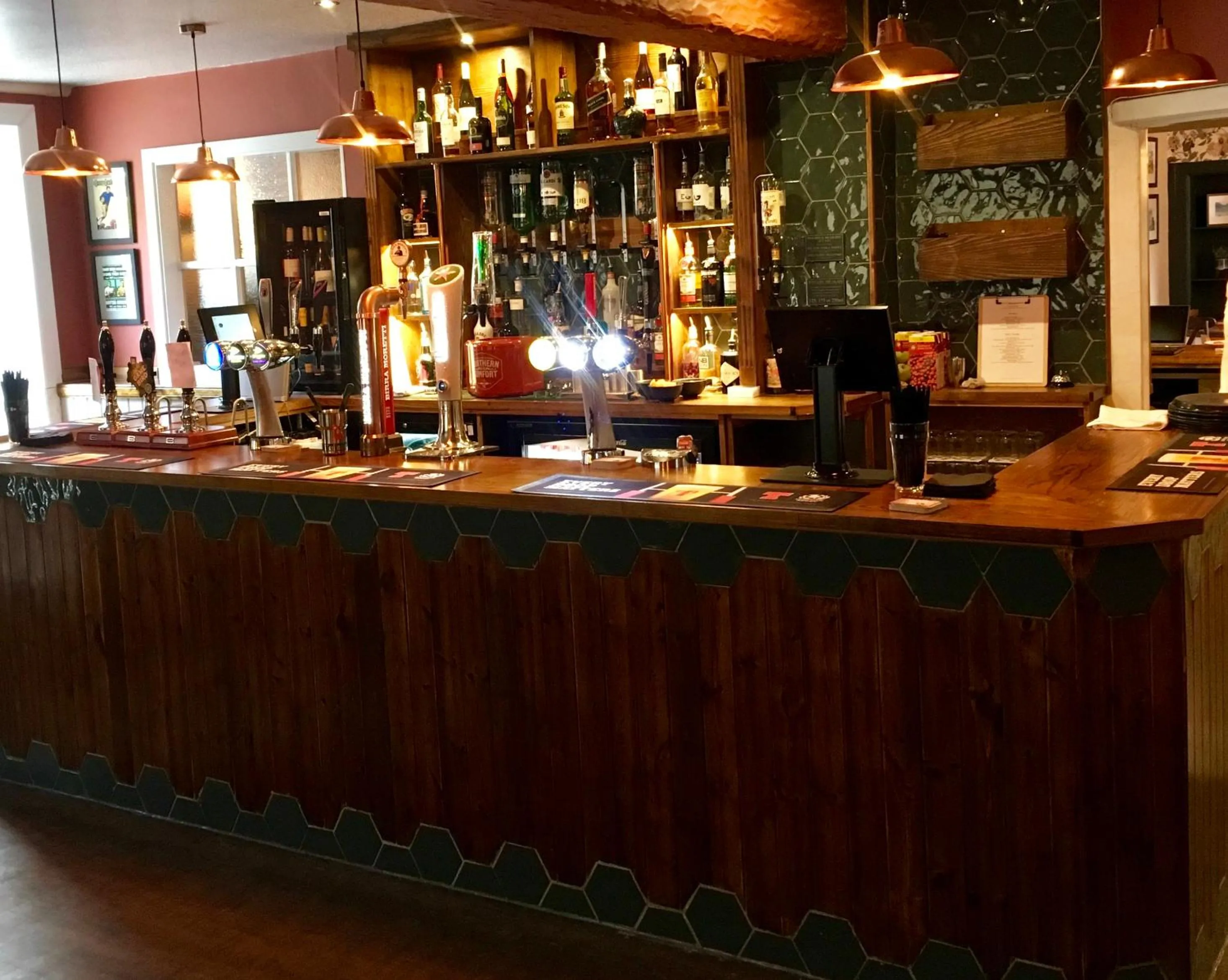 Lounge or bar in Kings Arms Hotel
