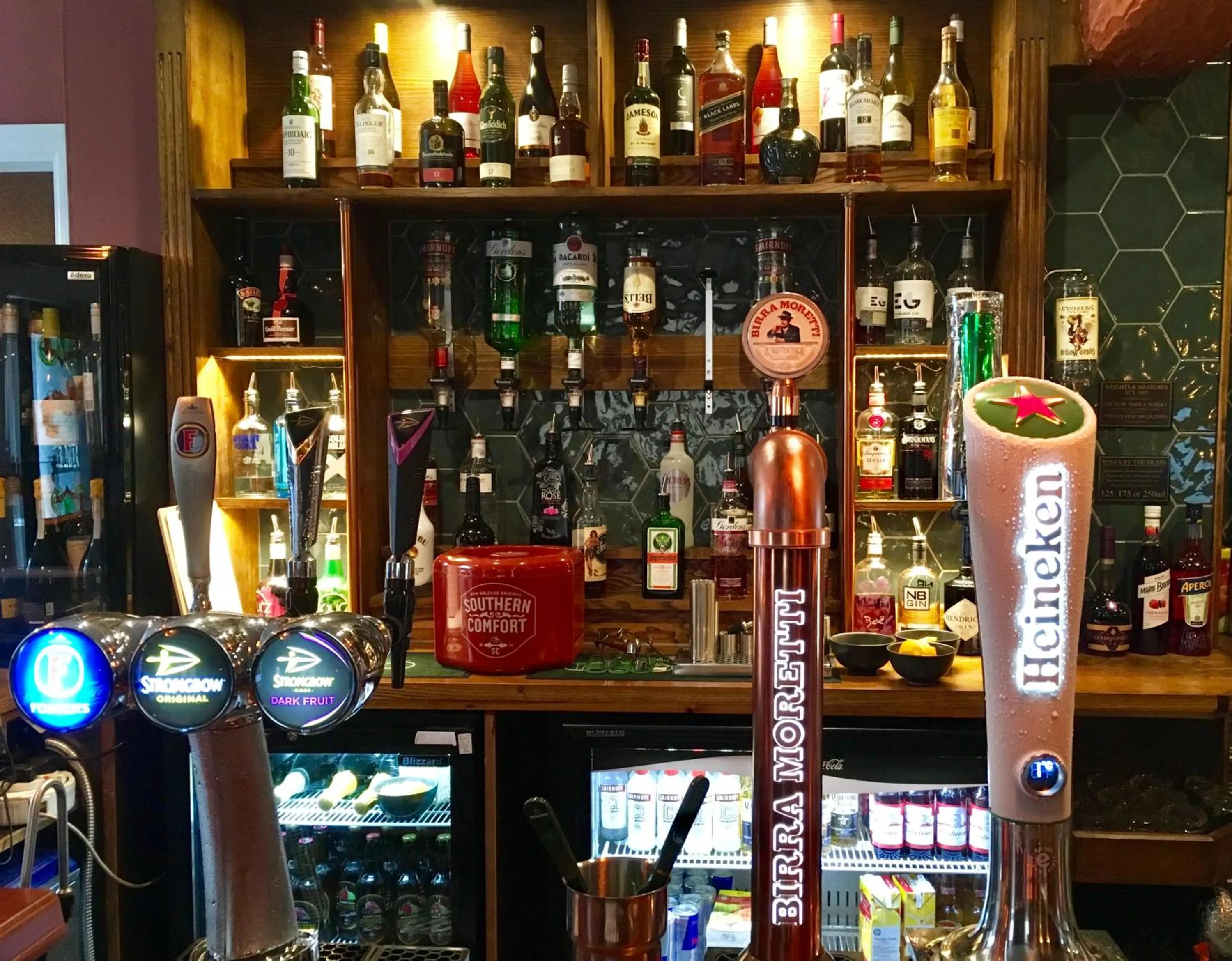 Lounge or bar in Kings Arms Hotel