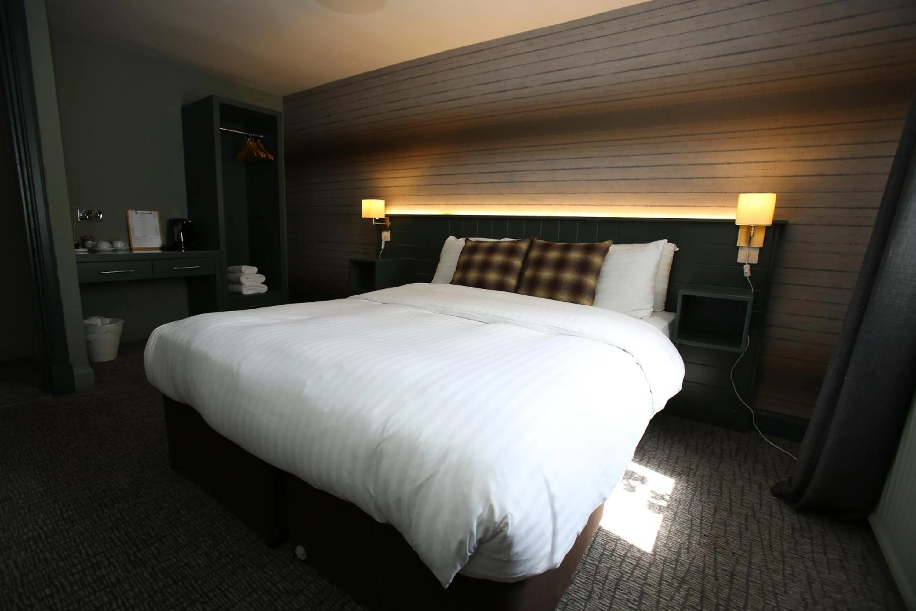 Bed in Kings Arms Hotel