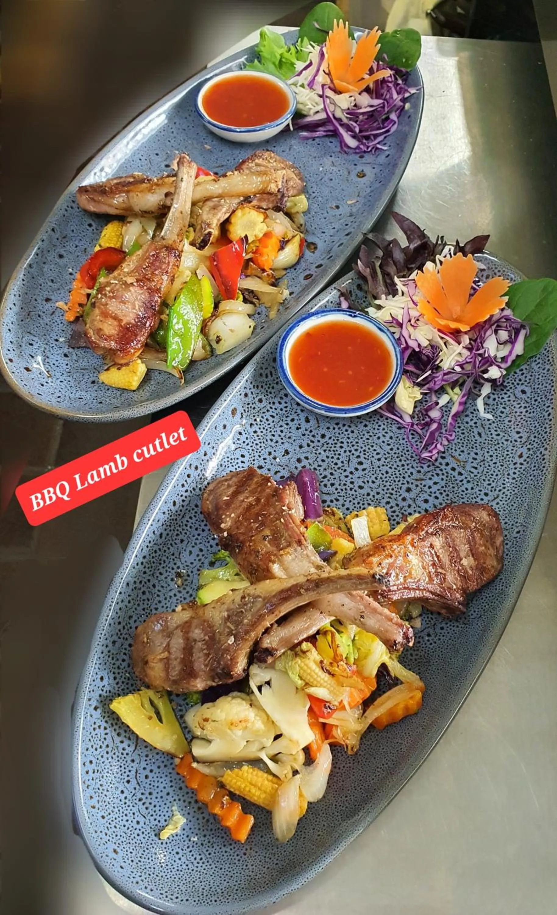 Restaurant/places to eat in Posthouse Motor Lodge