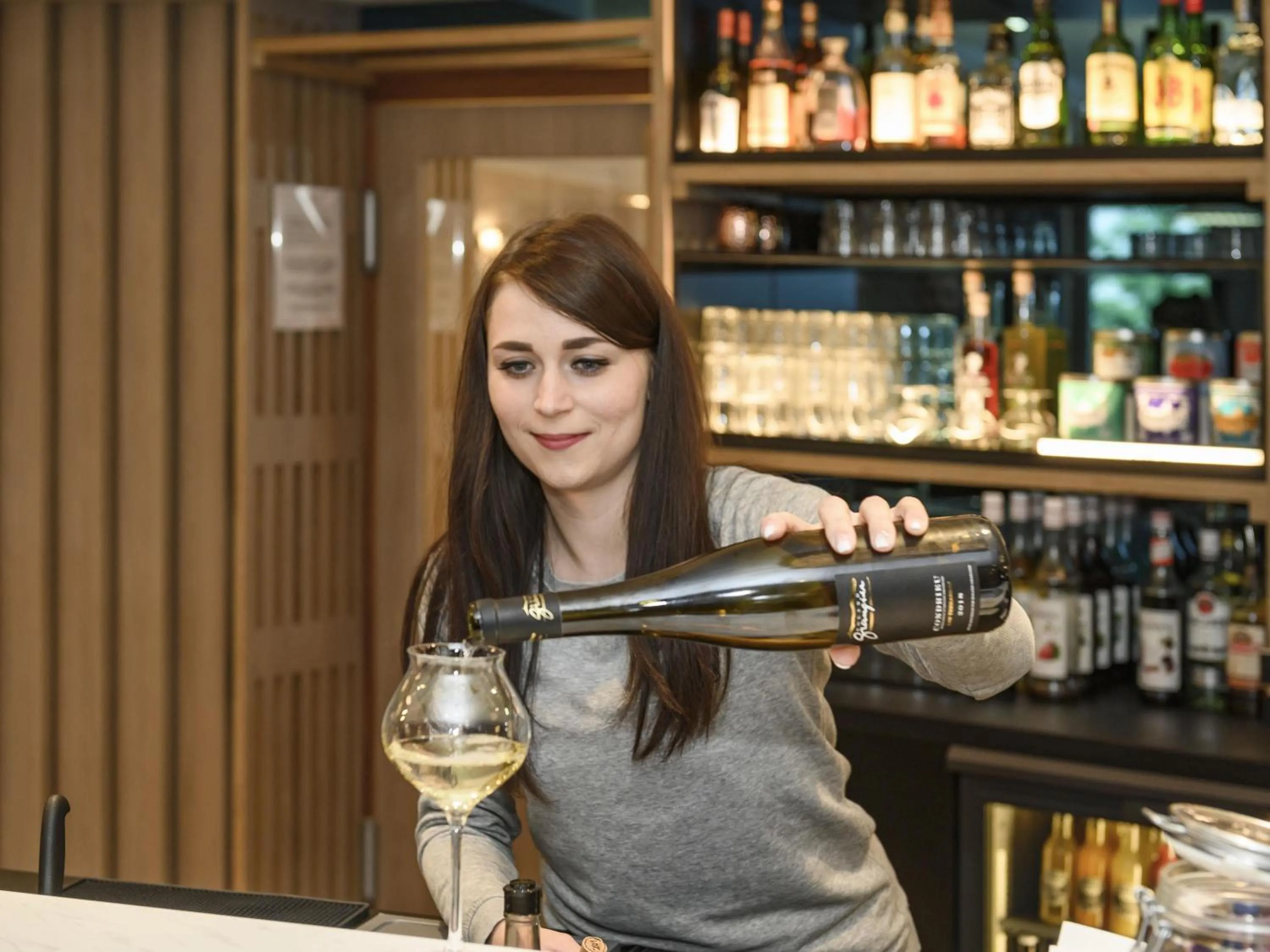 Restaurant/places to eat in Novotel Saint-Étienne Centre Gare Châteaucreux