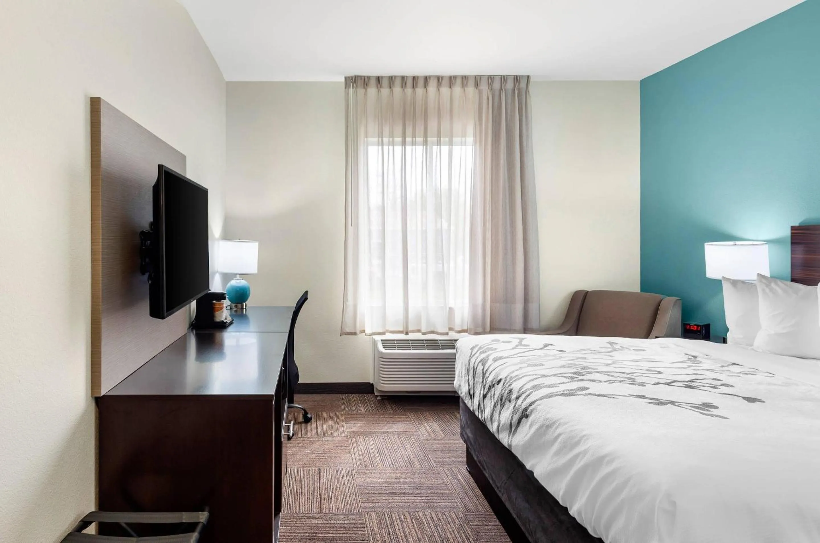 Bedroom, Bed in Sleep Inn Lancaster Dallas South