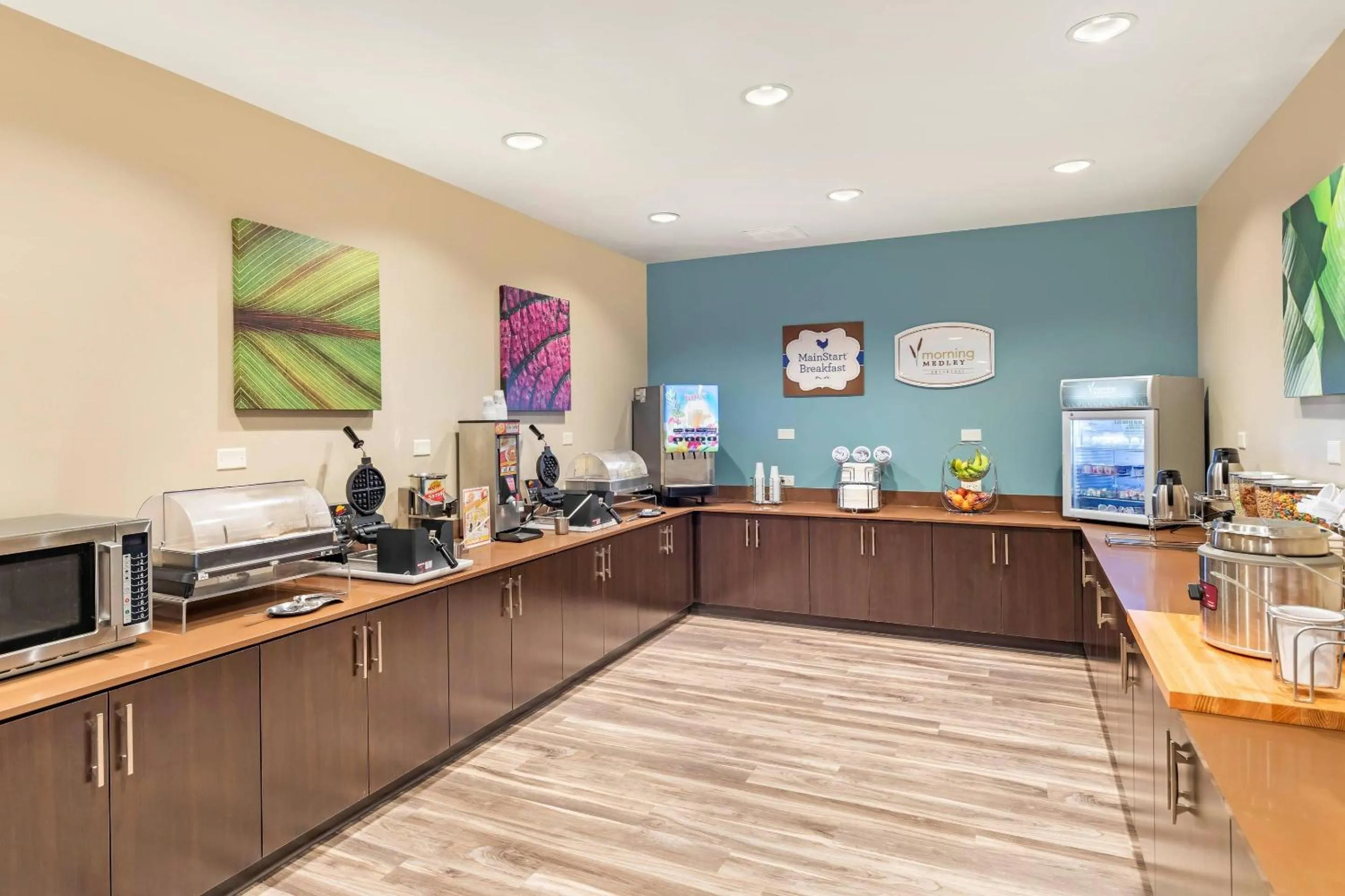 Breakfast in Sleep Inn Lancaster Dallas South