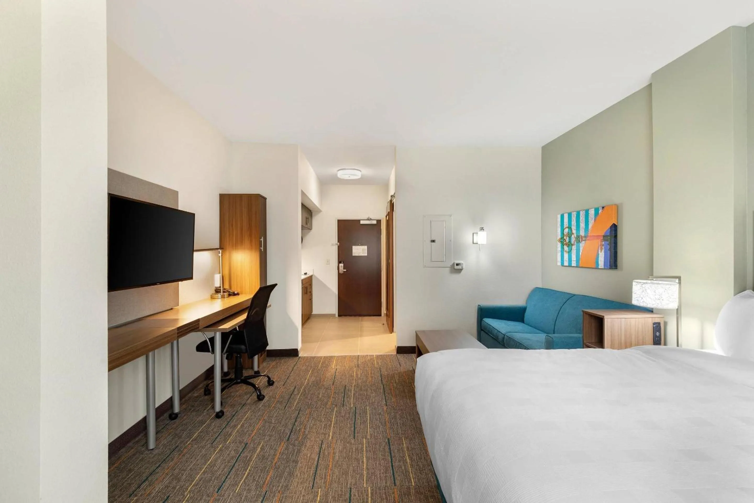 Bedroom, Bed in MainStay Suites Lancaster Dallas South