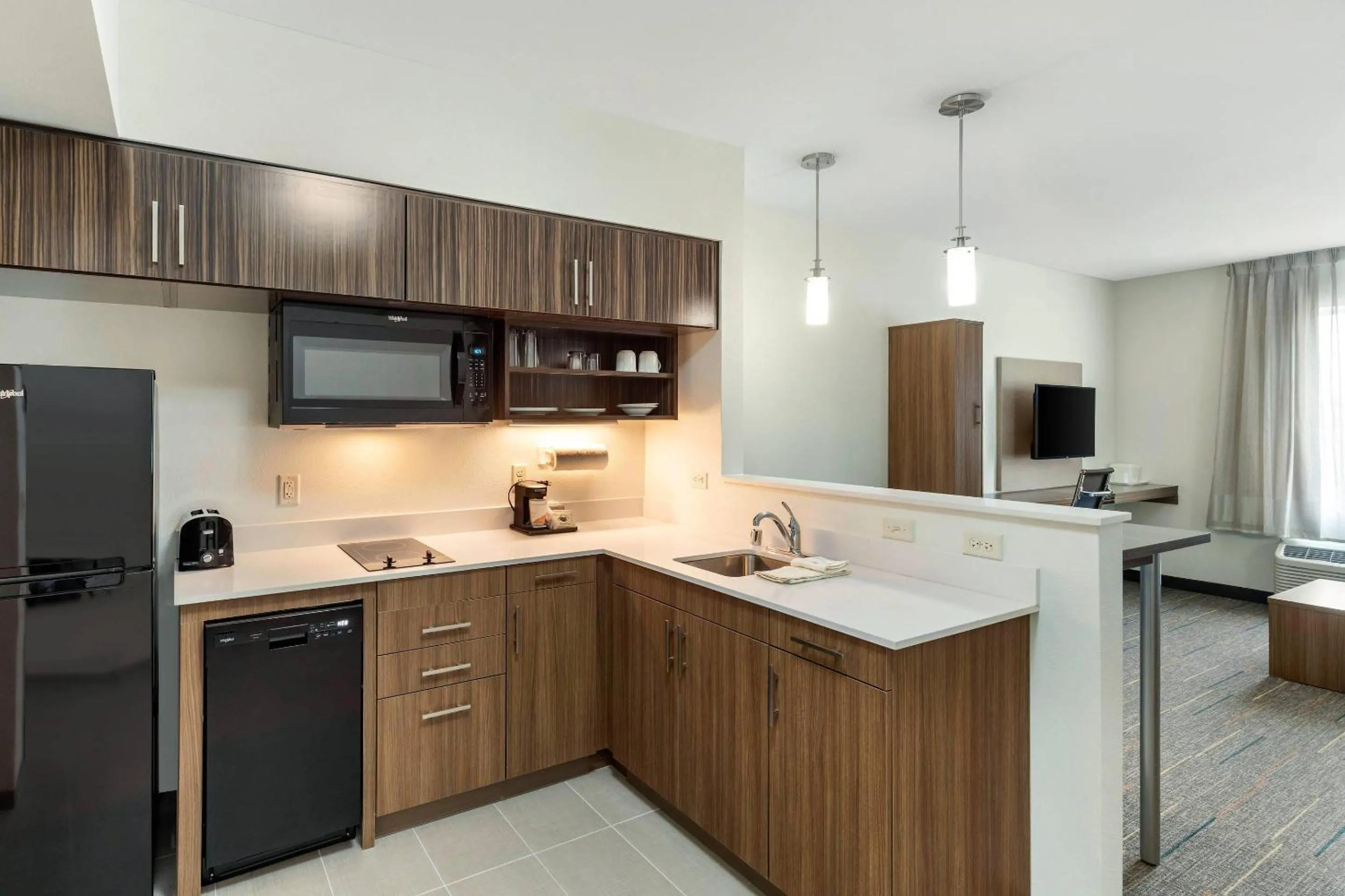 Bedroom in MainStay Suites Lancaster Dallas South