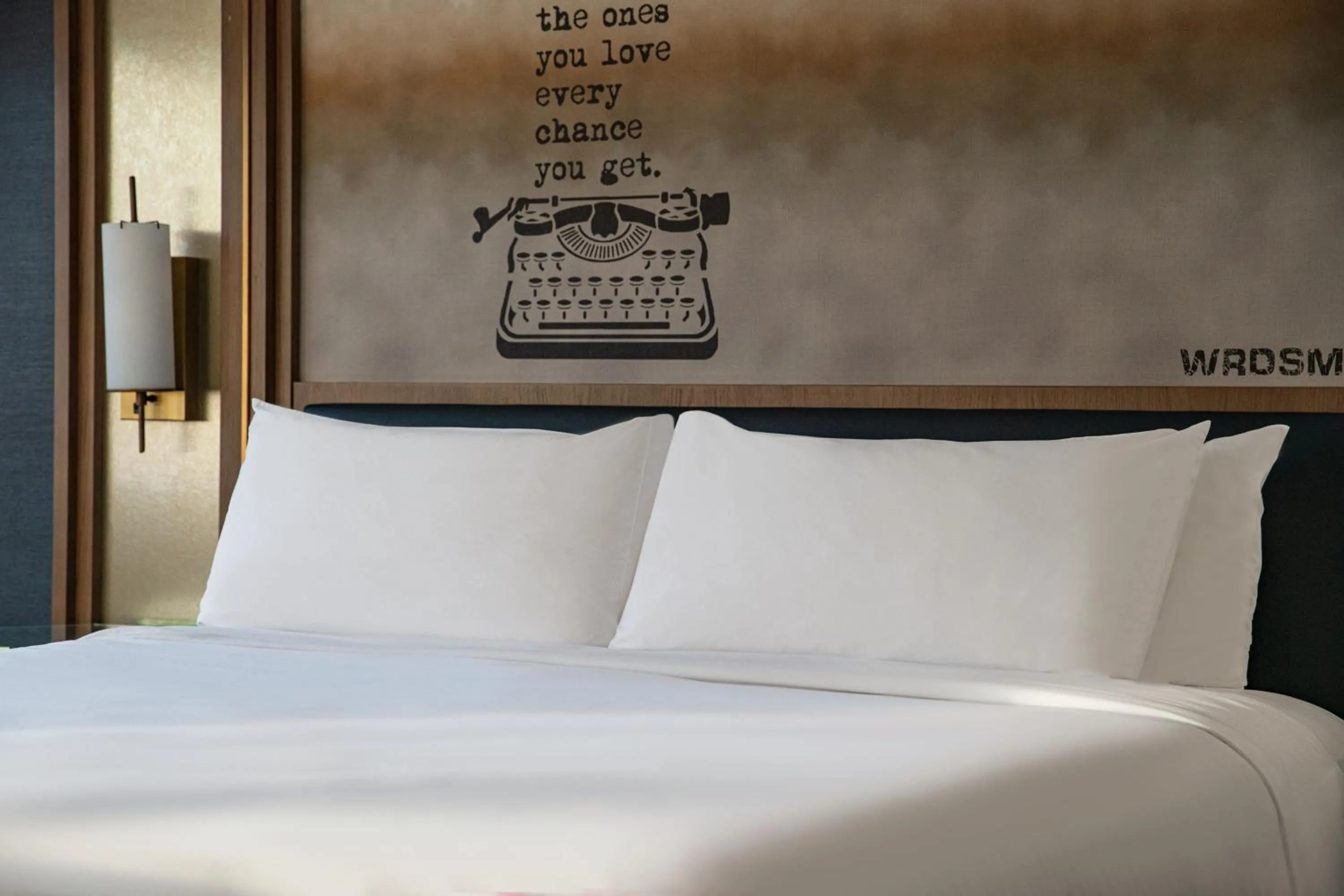 Photo of the whole room, Bed in Hotel Dena, Pasadena Los Angeles, a Tribute Portfolio Hotel