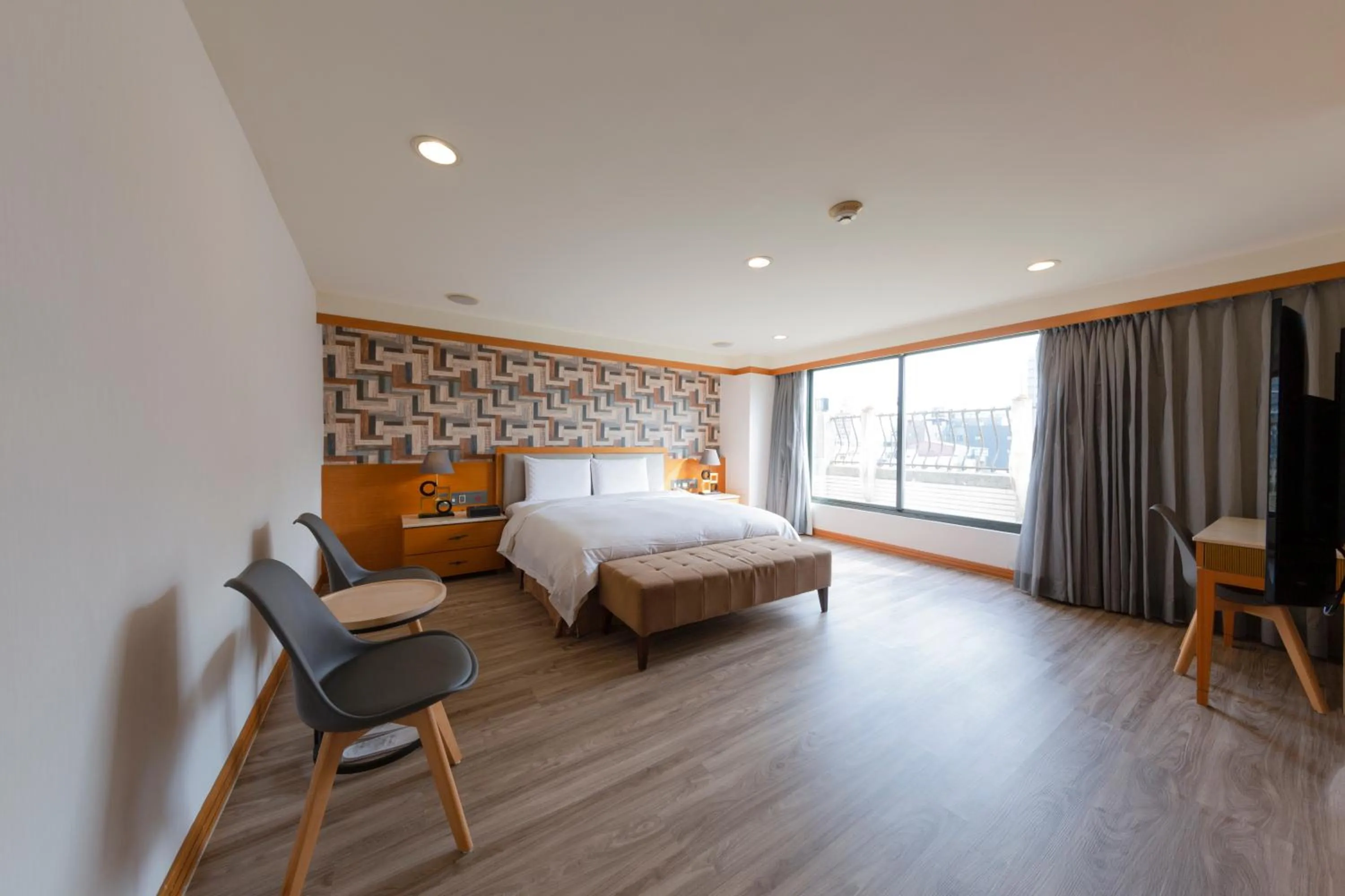 Bed in Shihzuwan Hotel – Kaohsiung Station