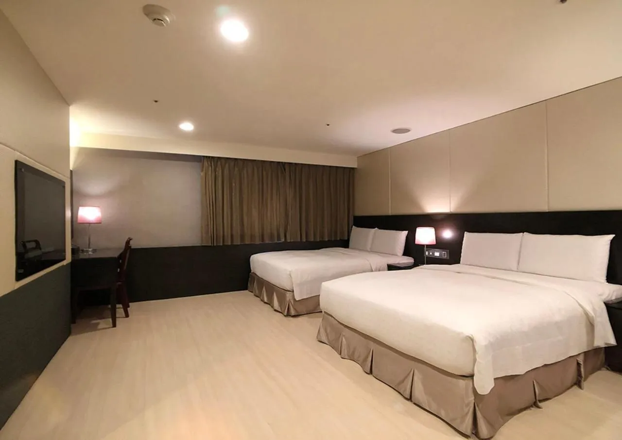 Bed in Shihzuwan Hotel – Kaohsiung Station