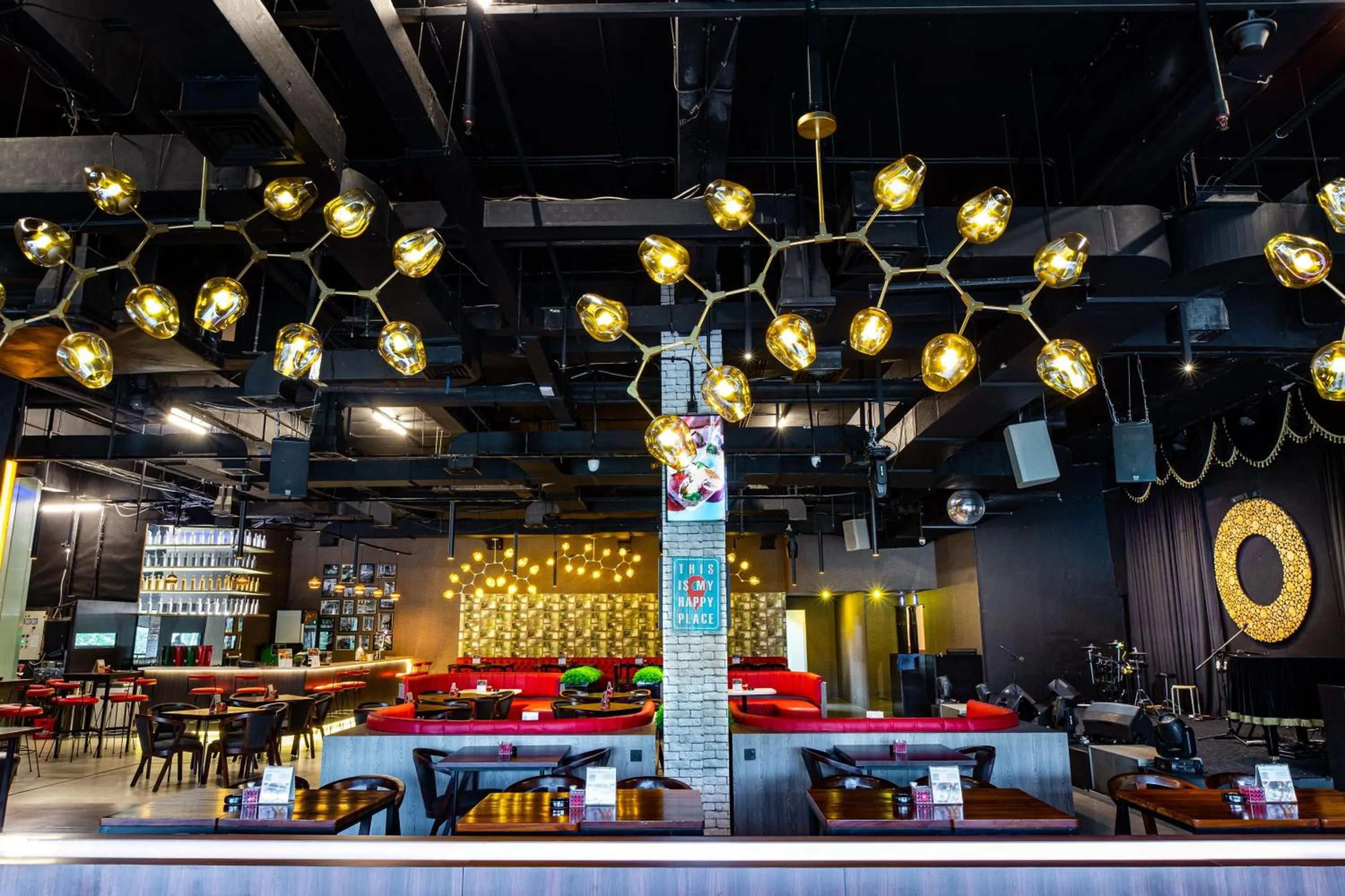 Restaurant/places to eat in Aston Cirebon Hotel and Convention Center