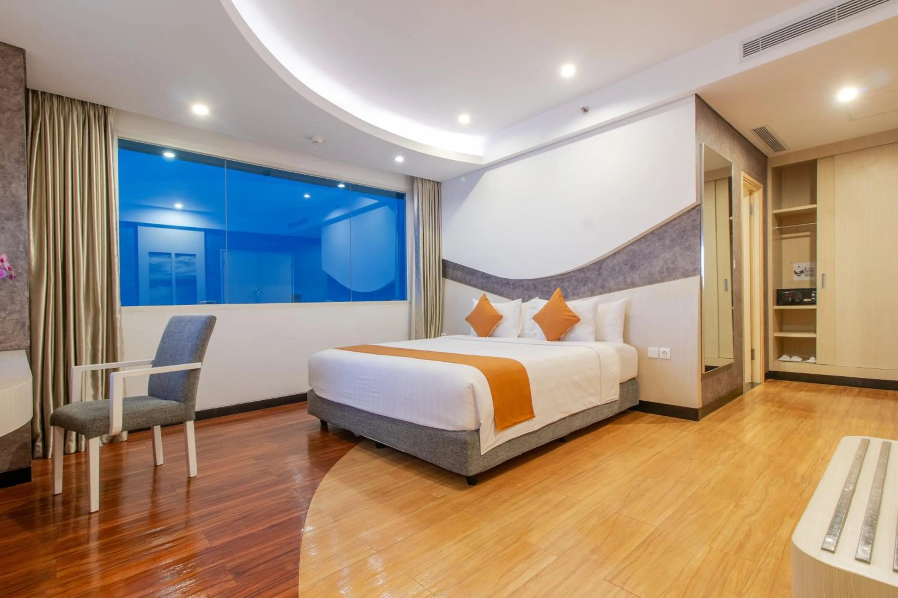 Bedroom, Bed in Aston Cirebon Hotel and Convention Center