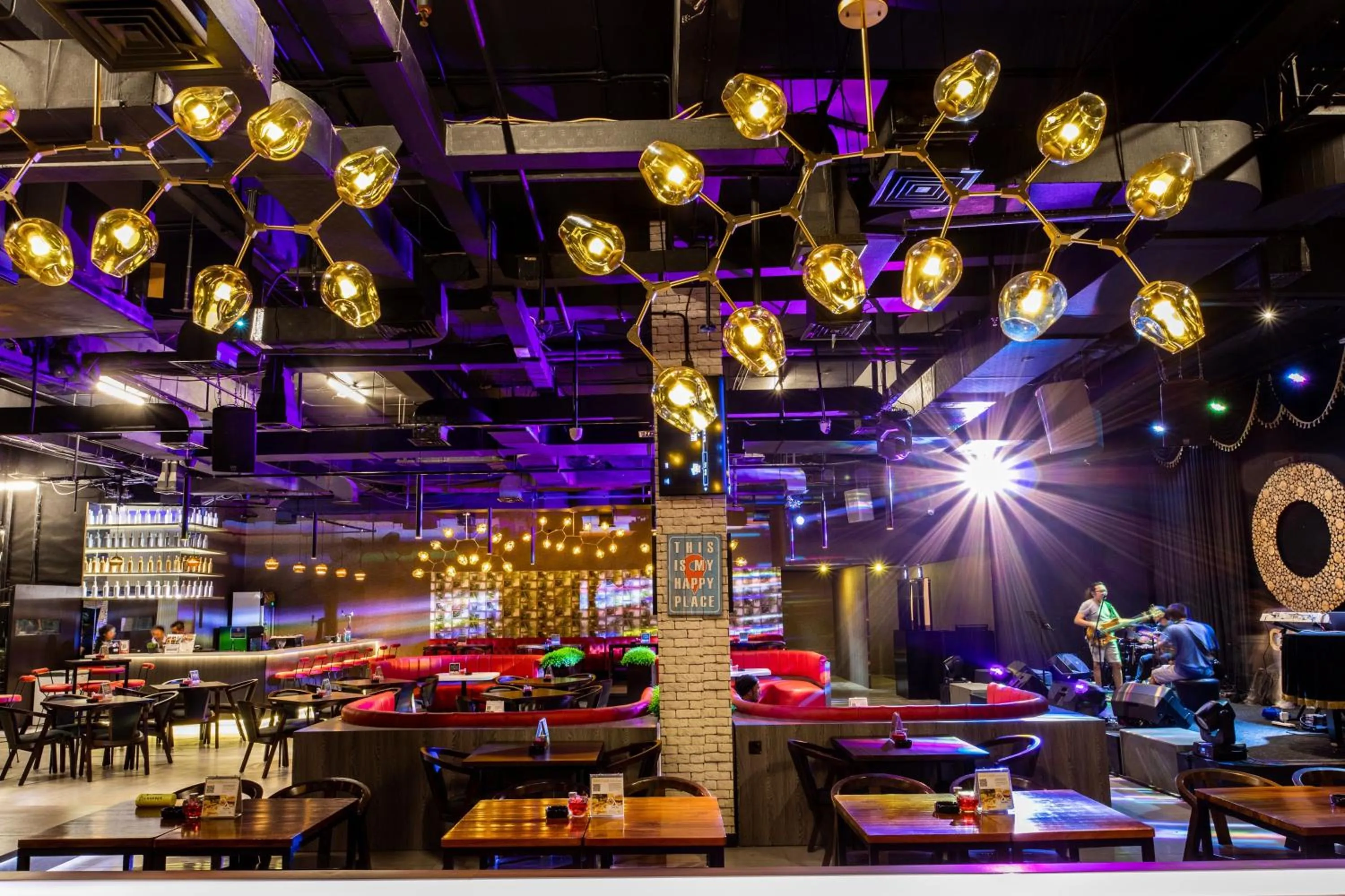 Restaurant/places to eat in Aston Cirebon Hotel and Convention Center