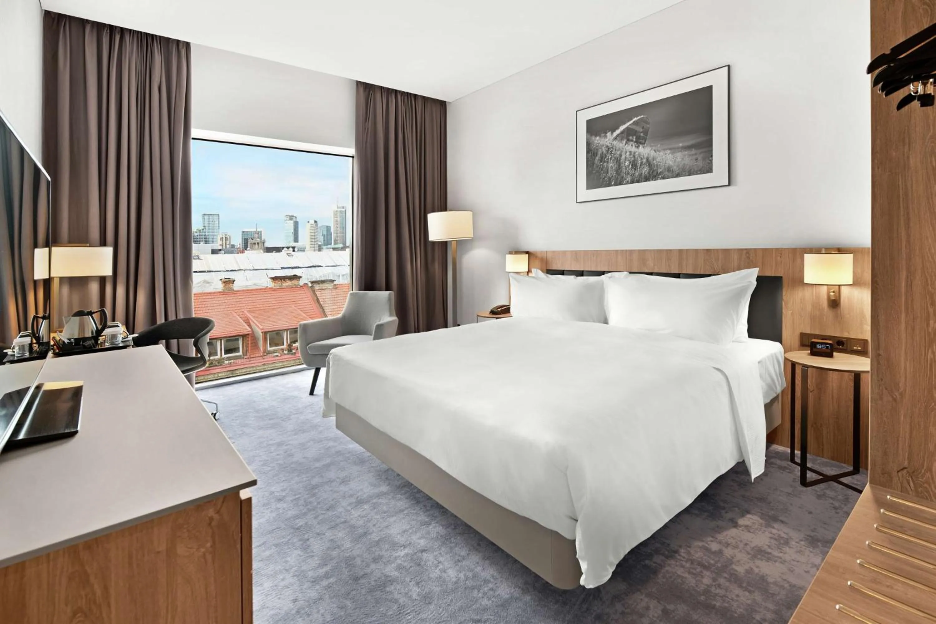 Bedroom, Bed in Hilton Garden Inn Vilnius City Centre