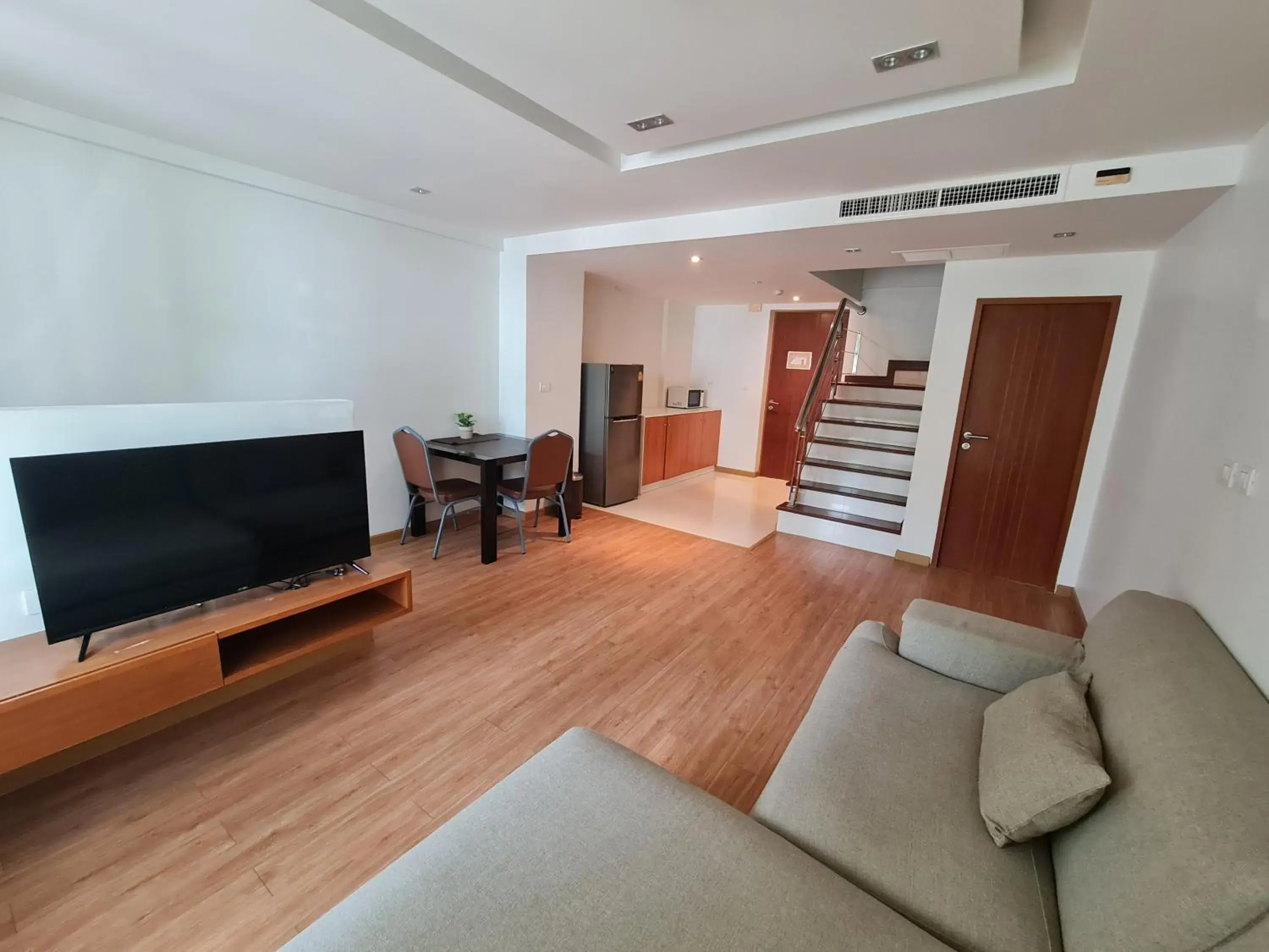 Duplex Apartment in The Privilege Residence Duplex Apartment in The Privilege Residence