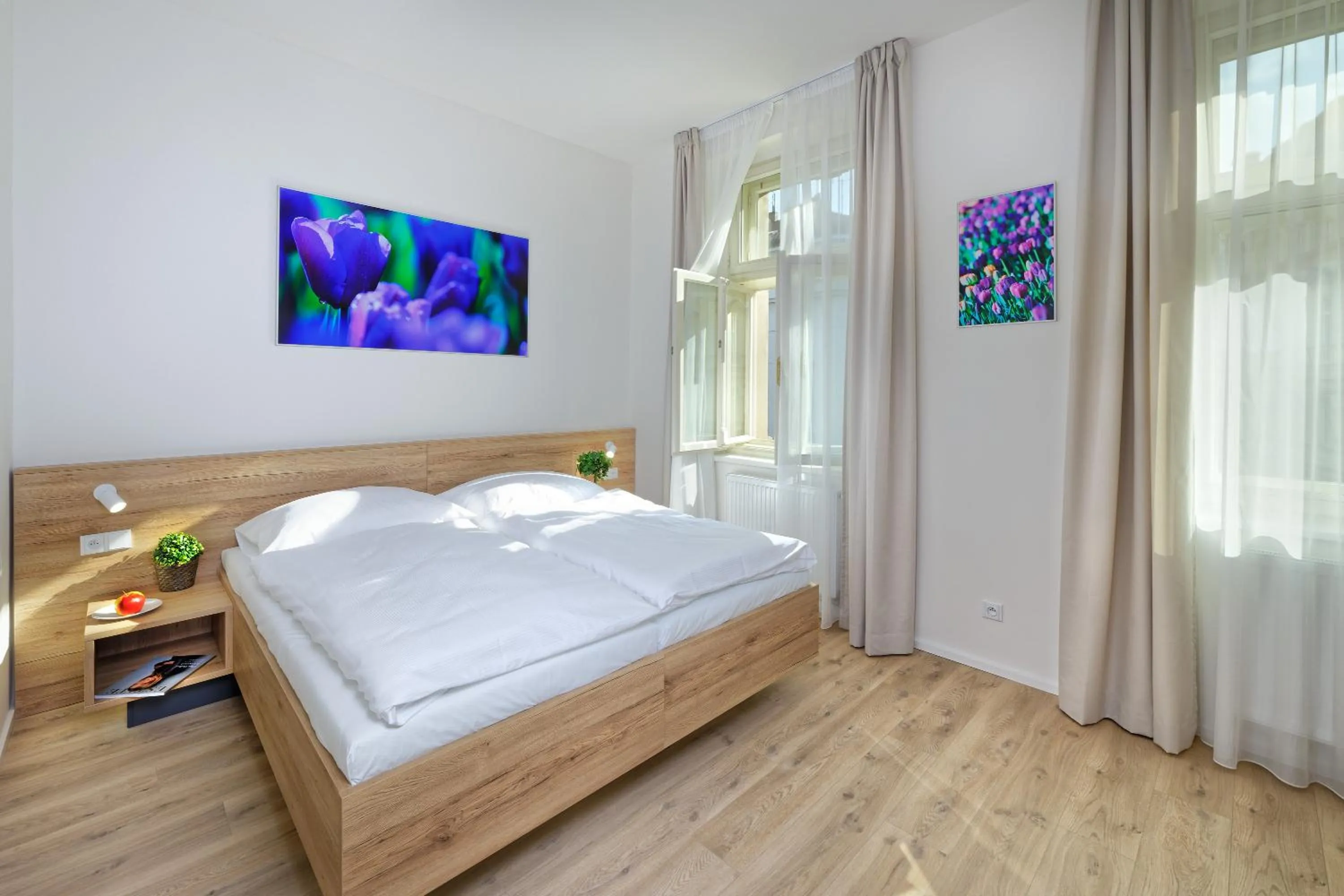 Bed in DownTown Suites Jugoslavska