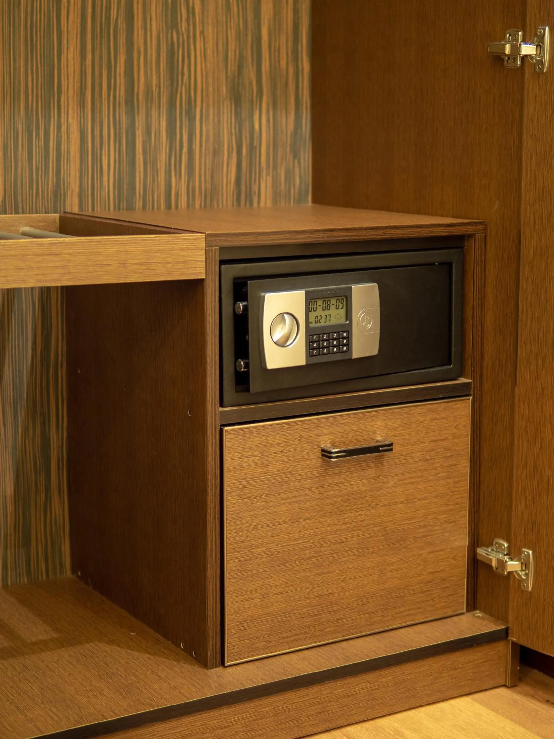 Fitness centre/facilities in Isle Royal Inn