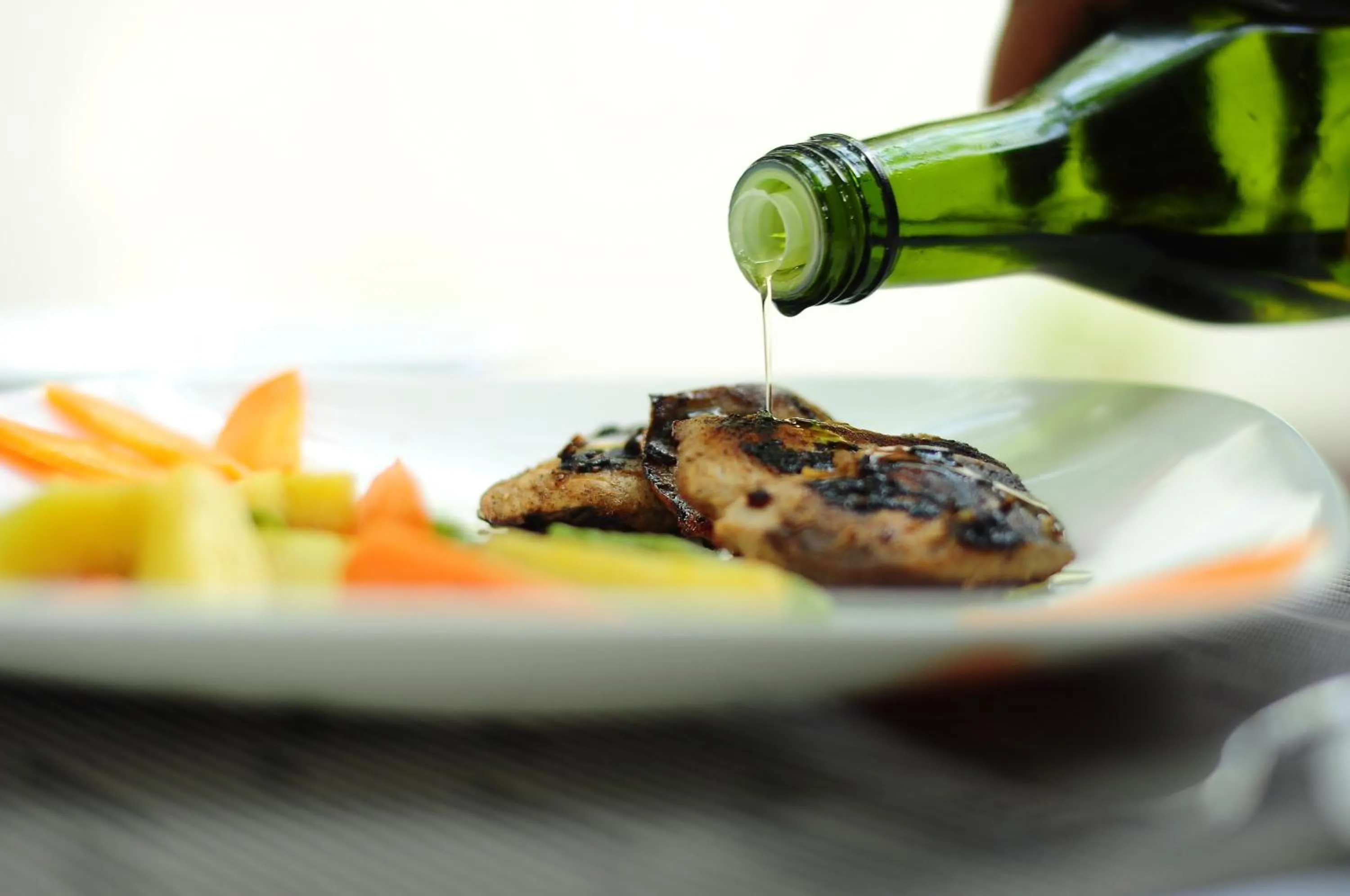 Restaurant/places to eat in Isle Royal Inn