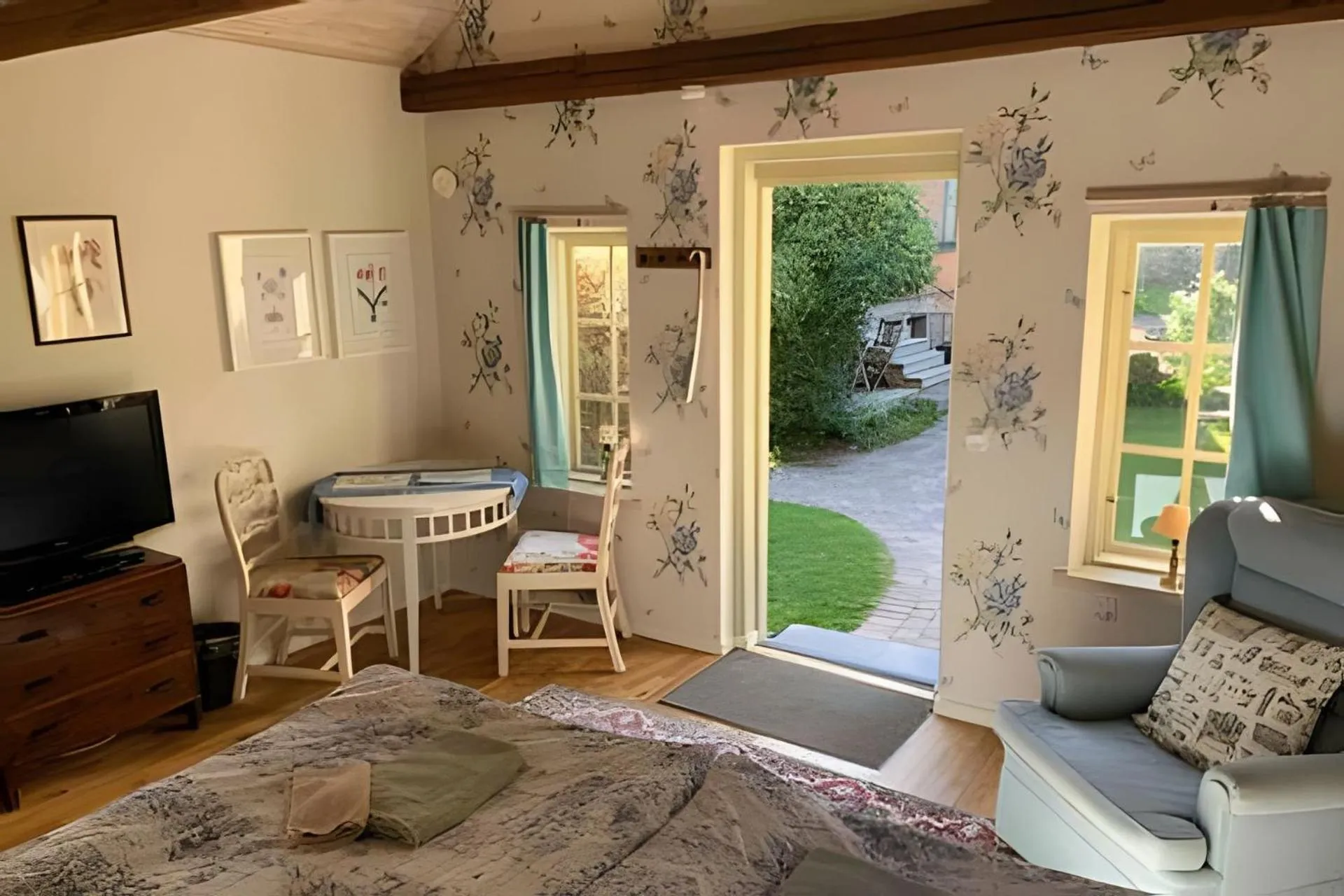 Bed in Vingårdens Bed & Breakfast