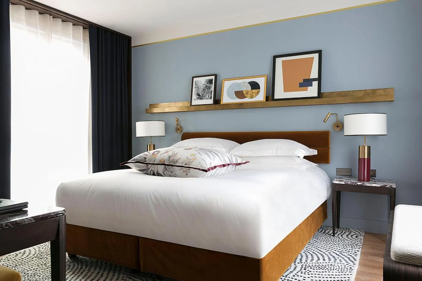 Photo of the whole room, Bed in Les Jardins du Faubourg Hotel & Spa by Shiseido