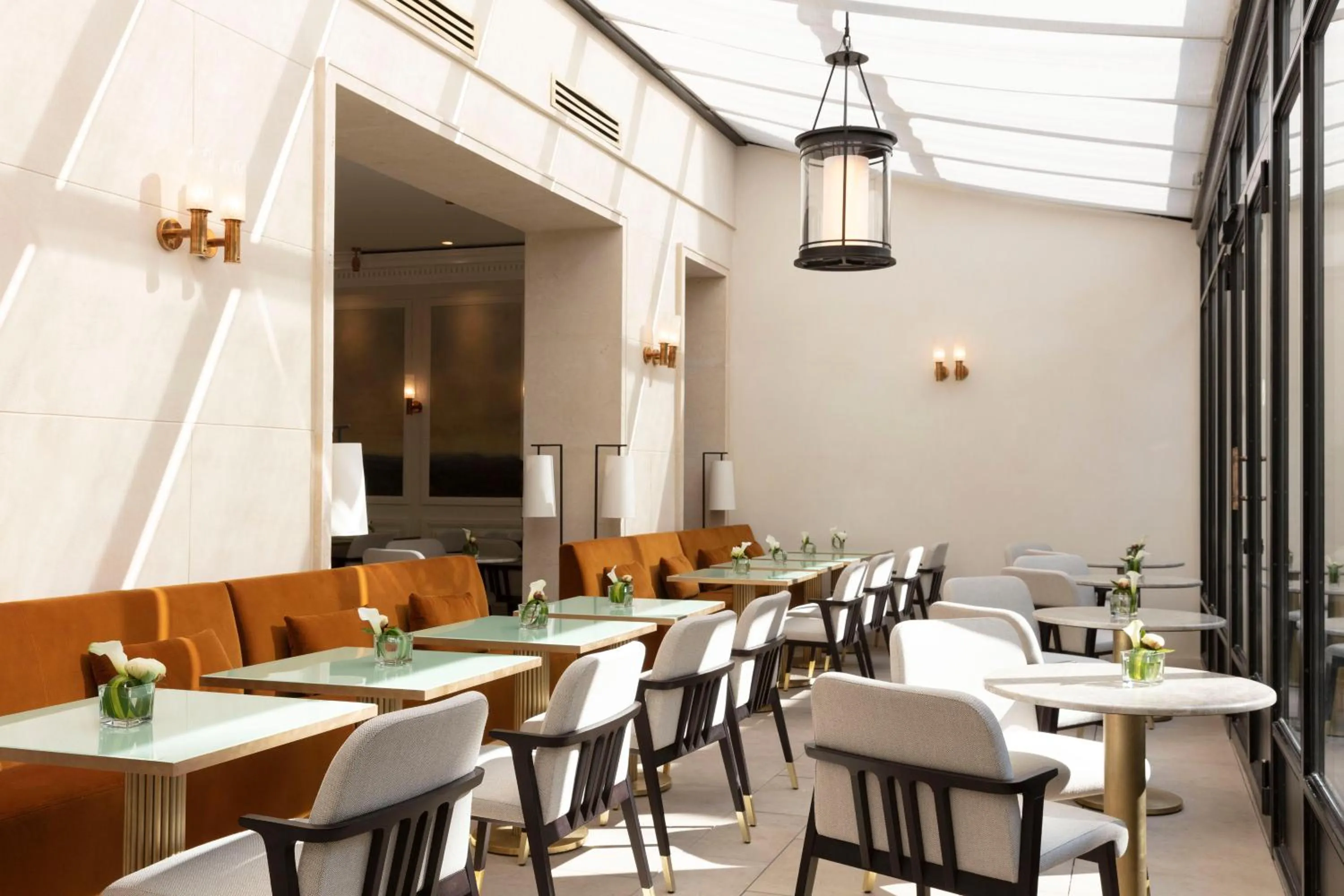 Restaurant/places to eat in Les Jardins du Faubourg Hotel & Spa by Shiseido