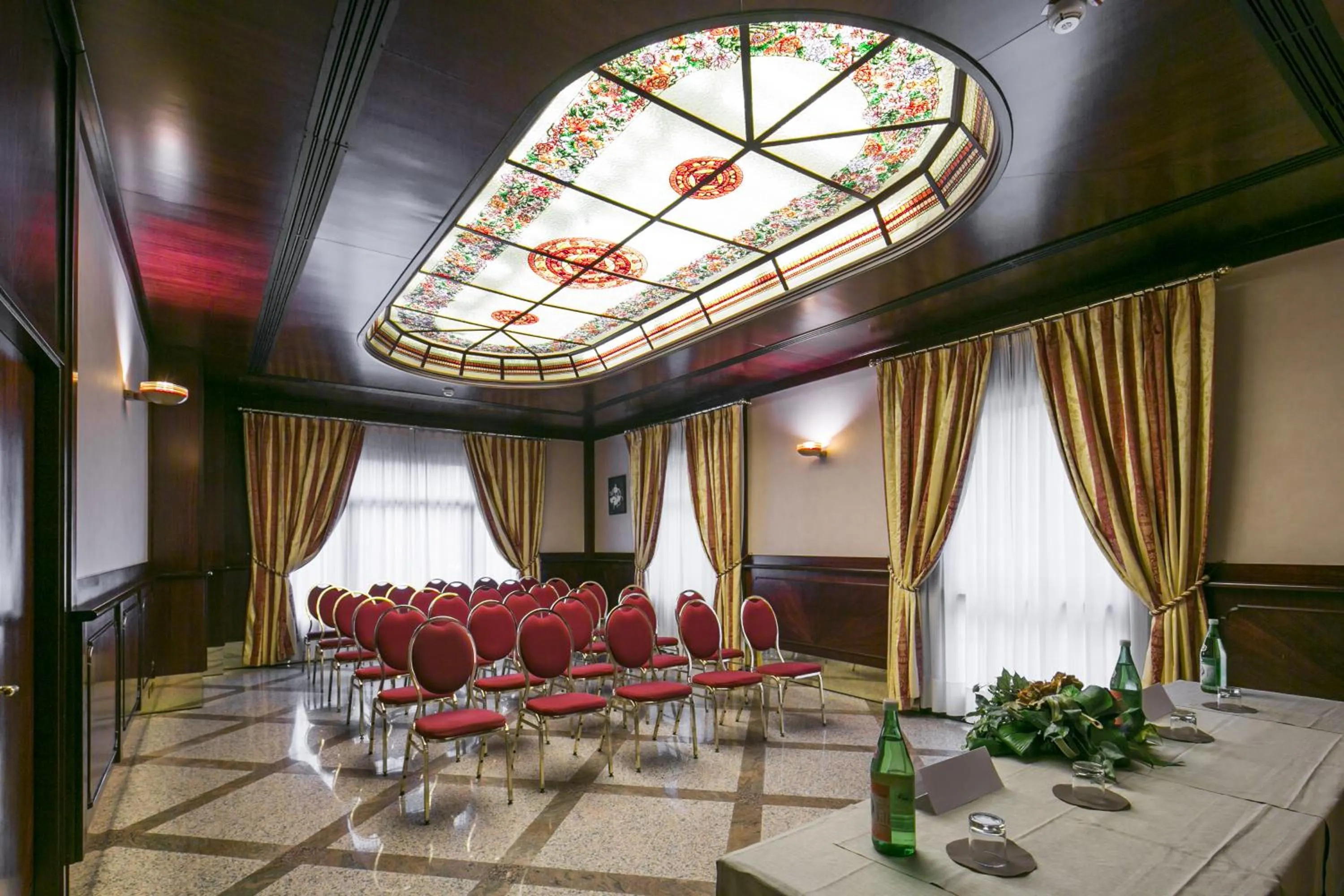 Business facilities in Hotel Falco D'Oro by Falco D'Oro Hotels