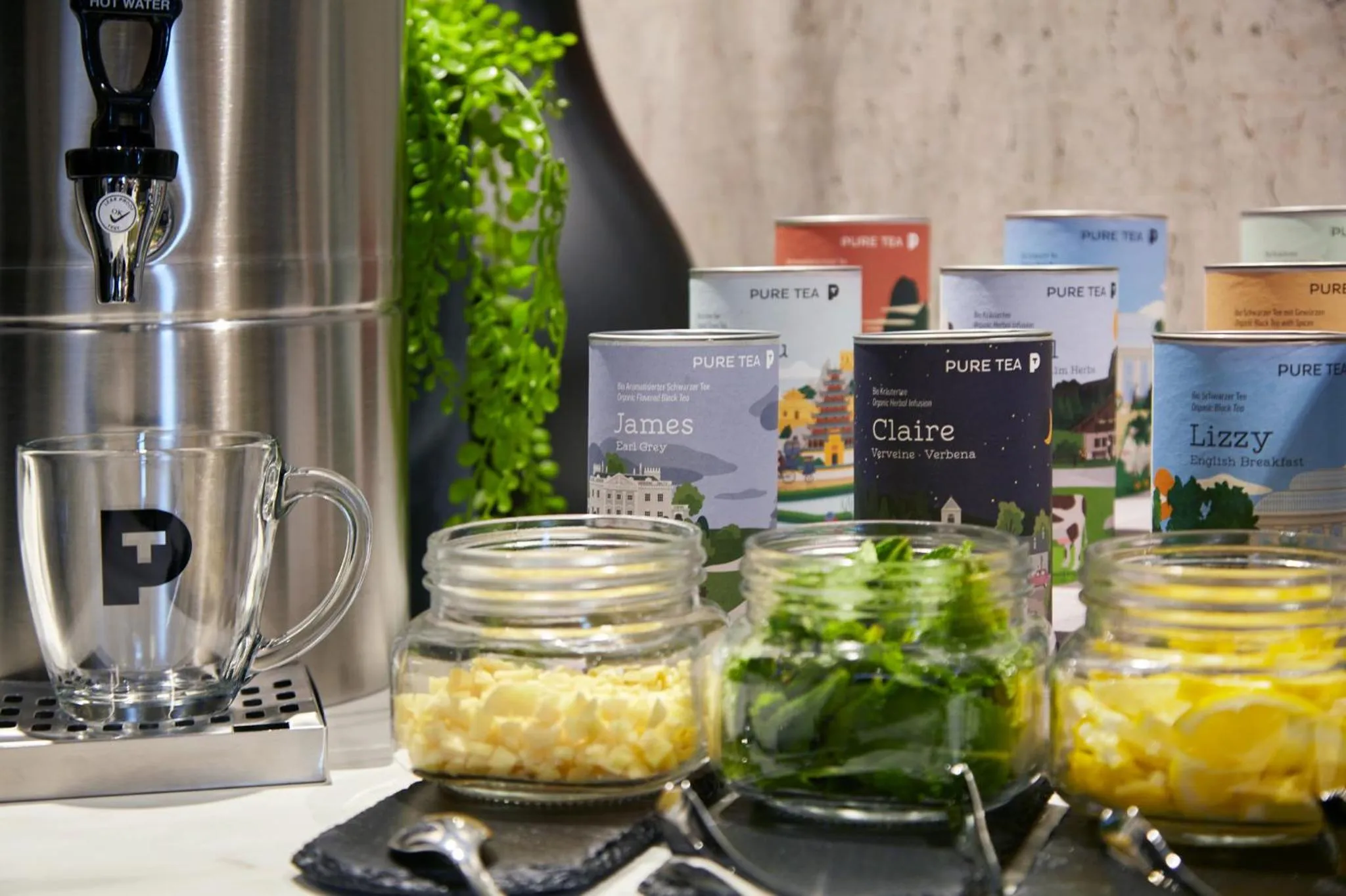 Breakfast in Holiday Inn - the niu, Crusoe Bremen Airport by IHG