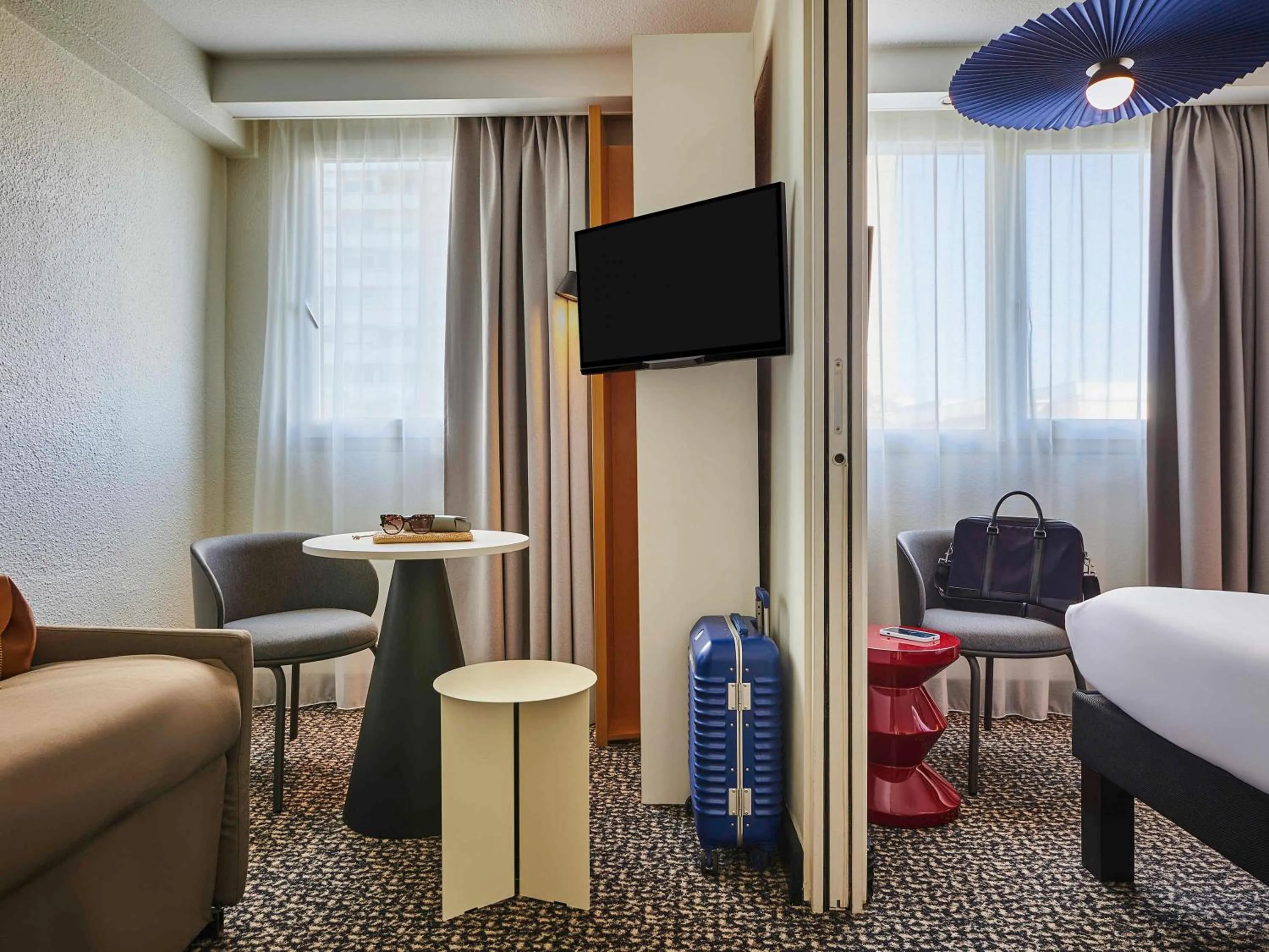 Communal lounge/ TV room, Bed in ibis Paris Avenue d'Italie 13ème