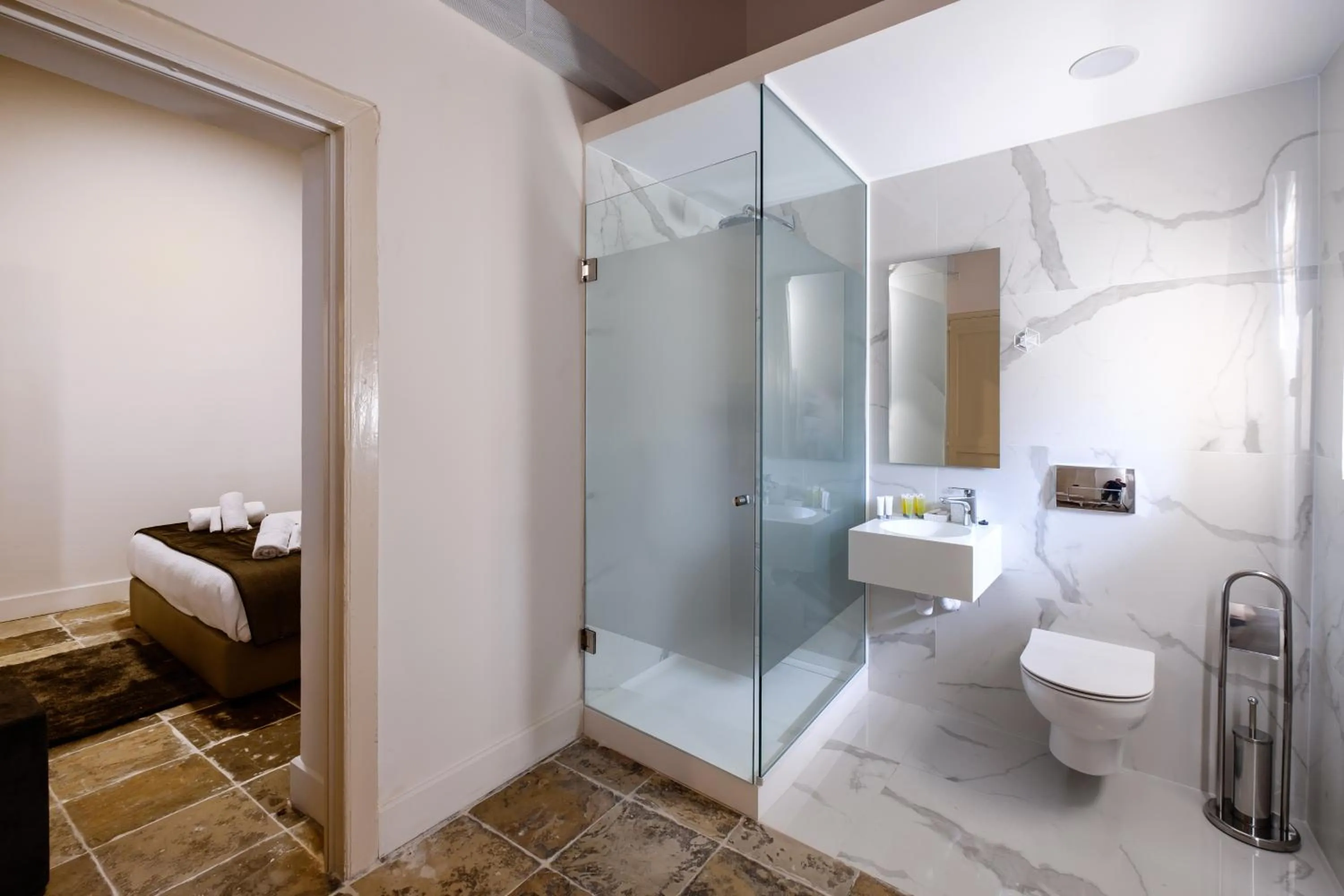 Shower in Limassol Old Town Mansion