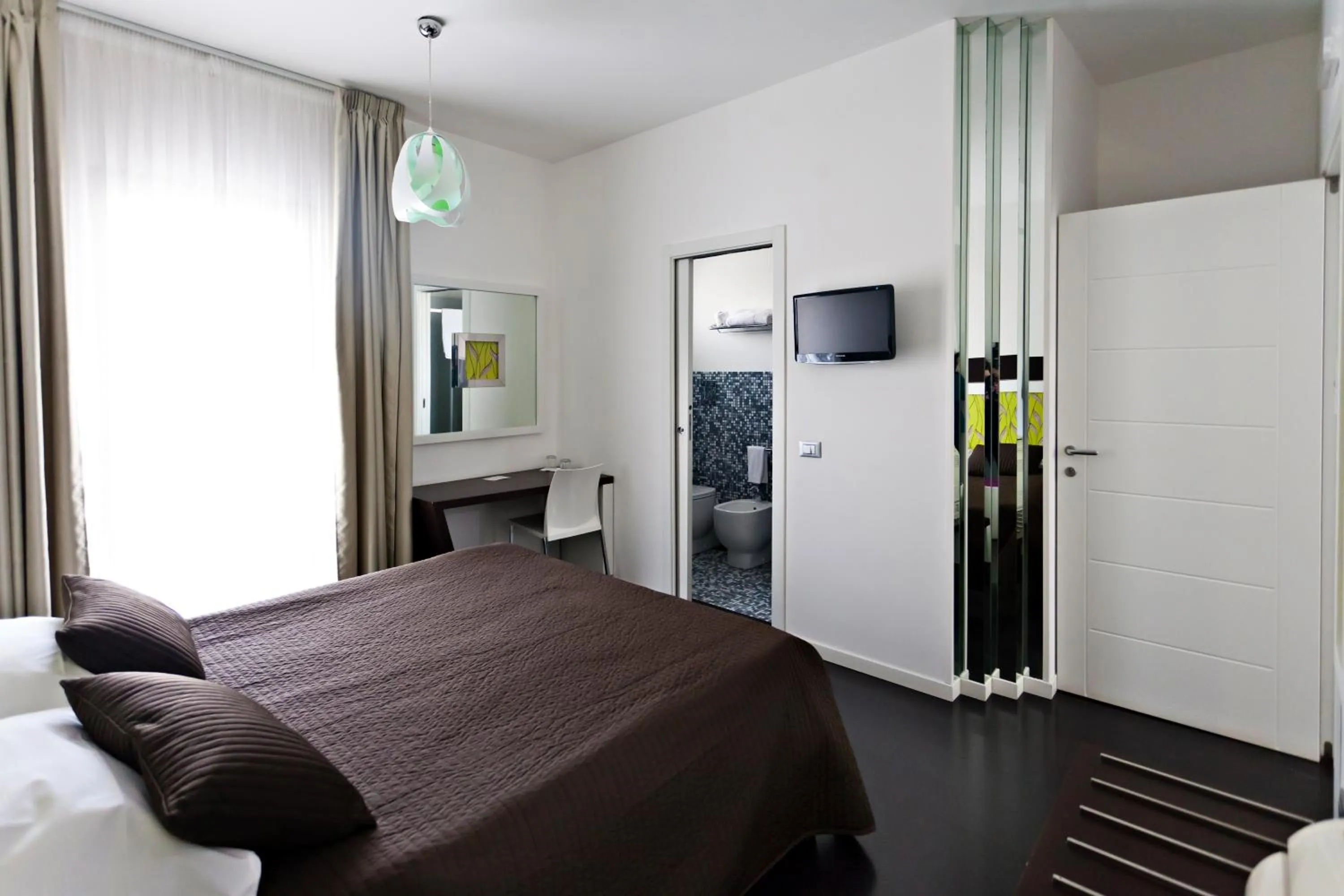 Bedroom, Bed in Mille e Una Notte