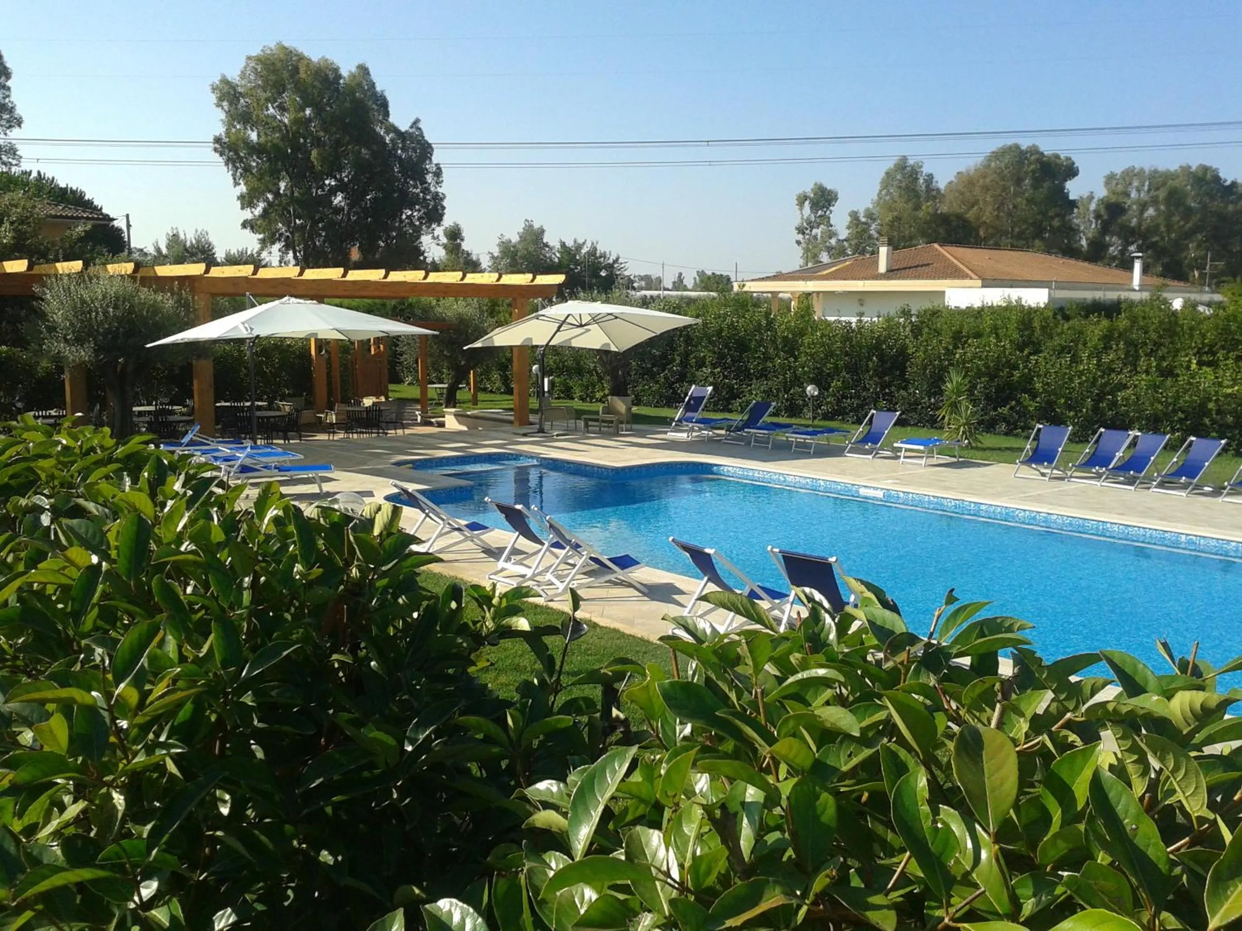 Swimming pool in Hotel Villa Aurora