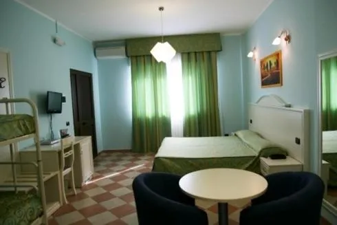 Bed in Hotel Villa Aurora