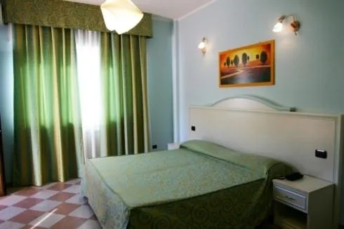 Photo of the whole room, Bed in Hotel Villa Aurora