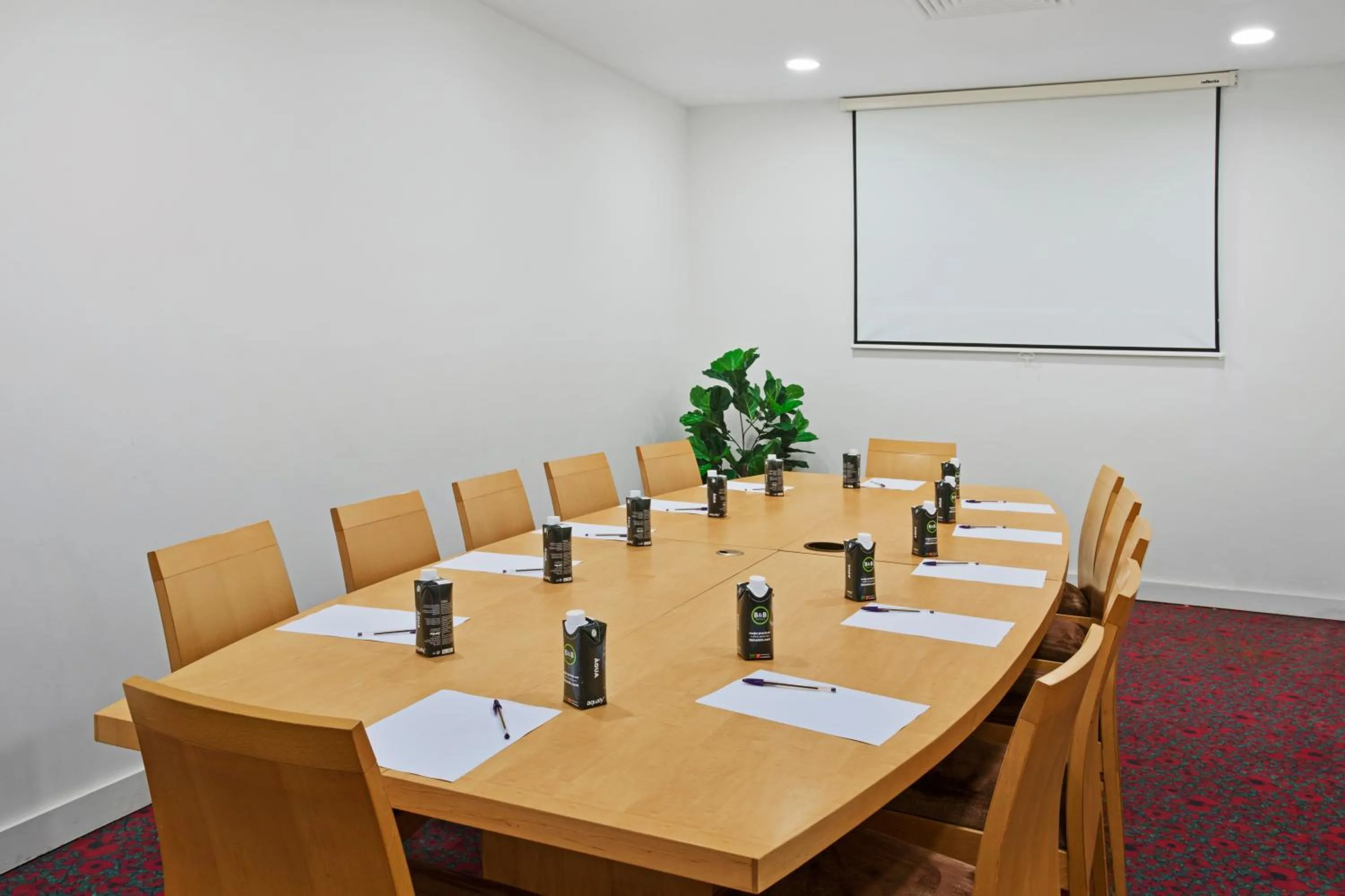 Meeting/conference room in B&B HOTEL Figueira Da Foz