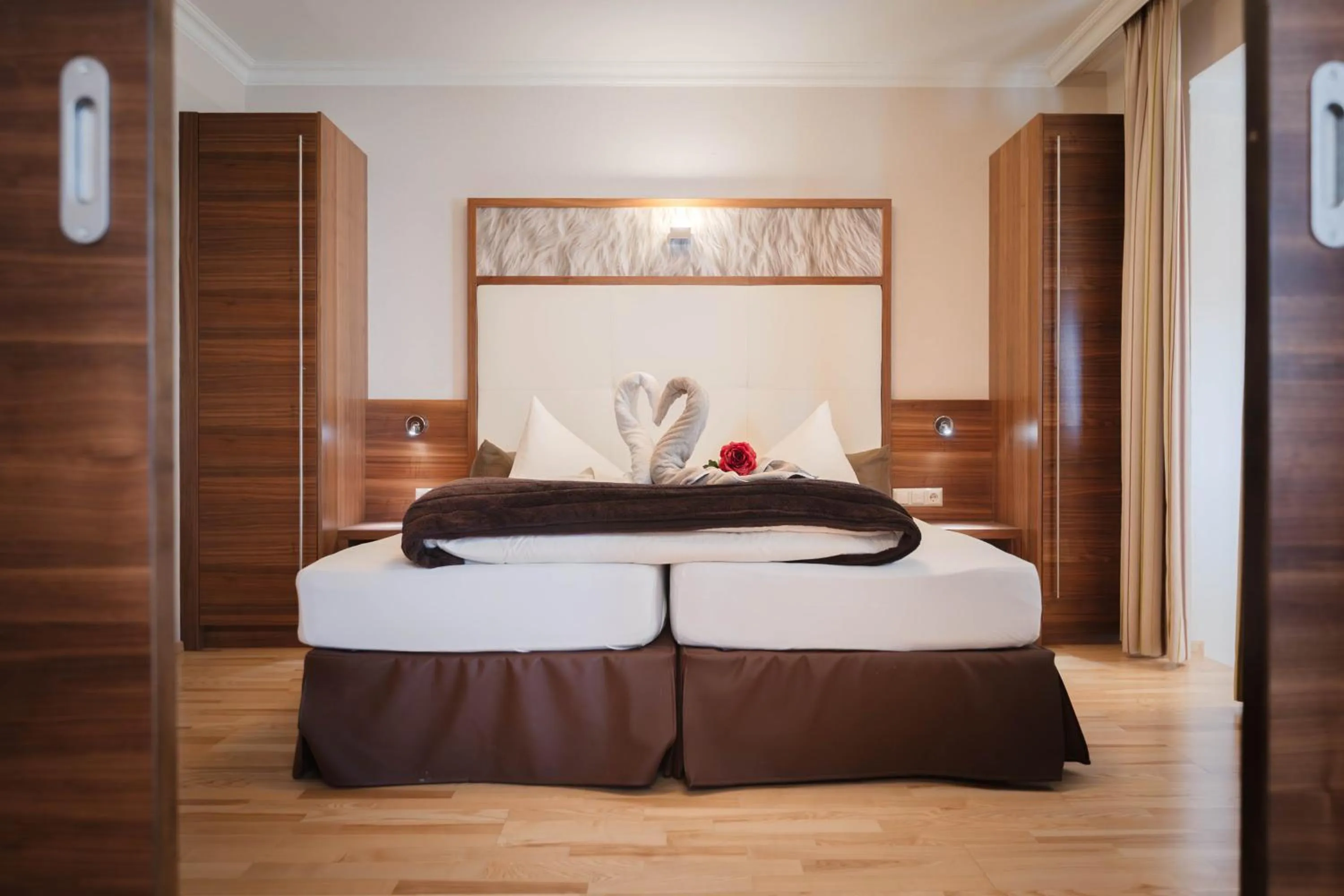 Bed in Hotel Jennys Schlössl