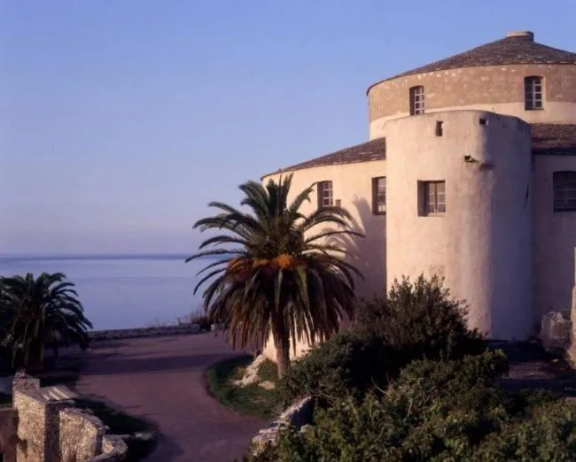 Area and facilities, Property Building in Hotel Madame Mere