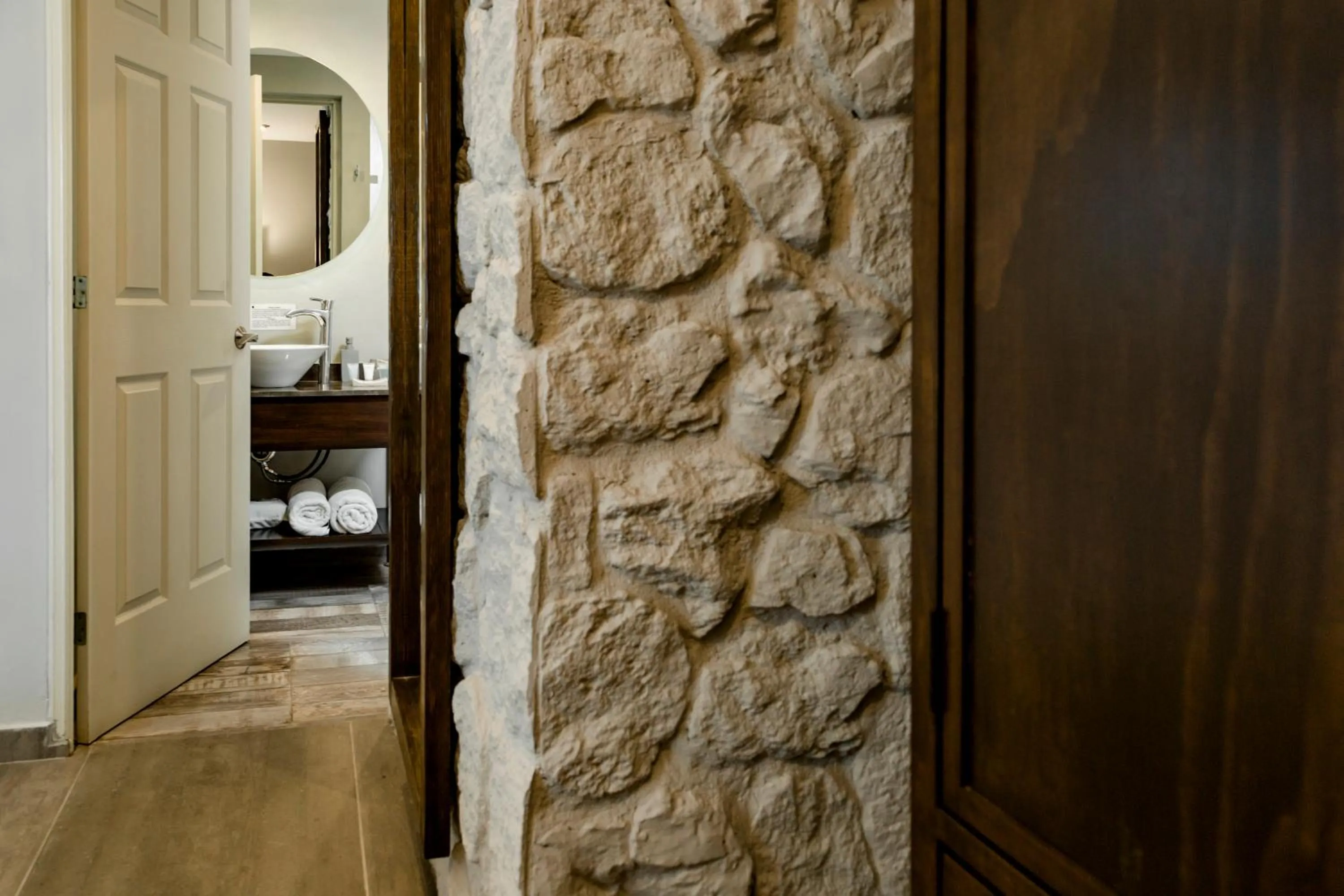 Bathroom, Bed in Hotel Casa Once