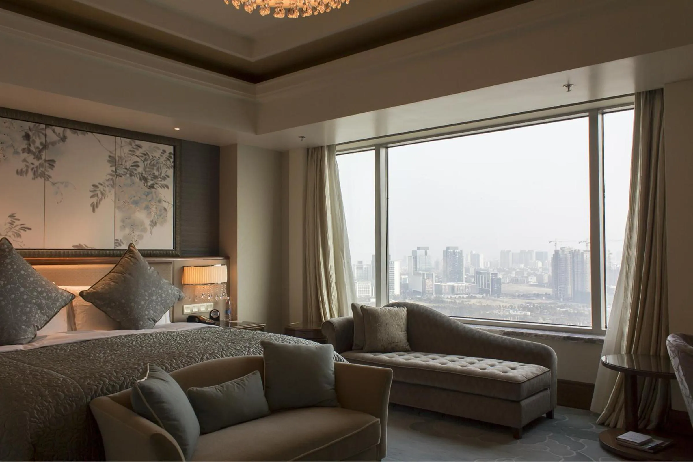 Photo of the whole room in Shangri-La Yangzhou