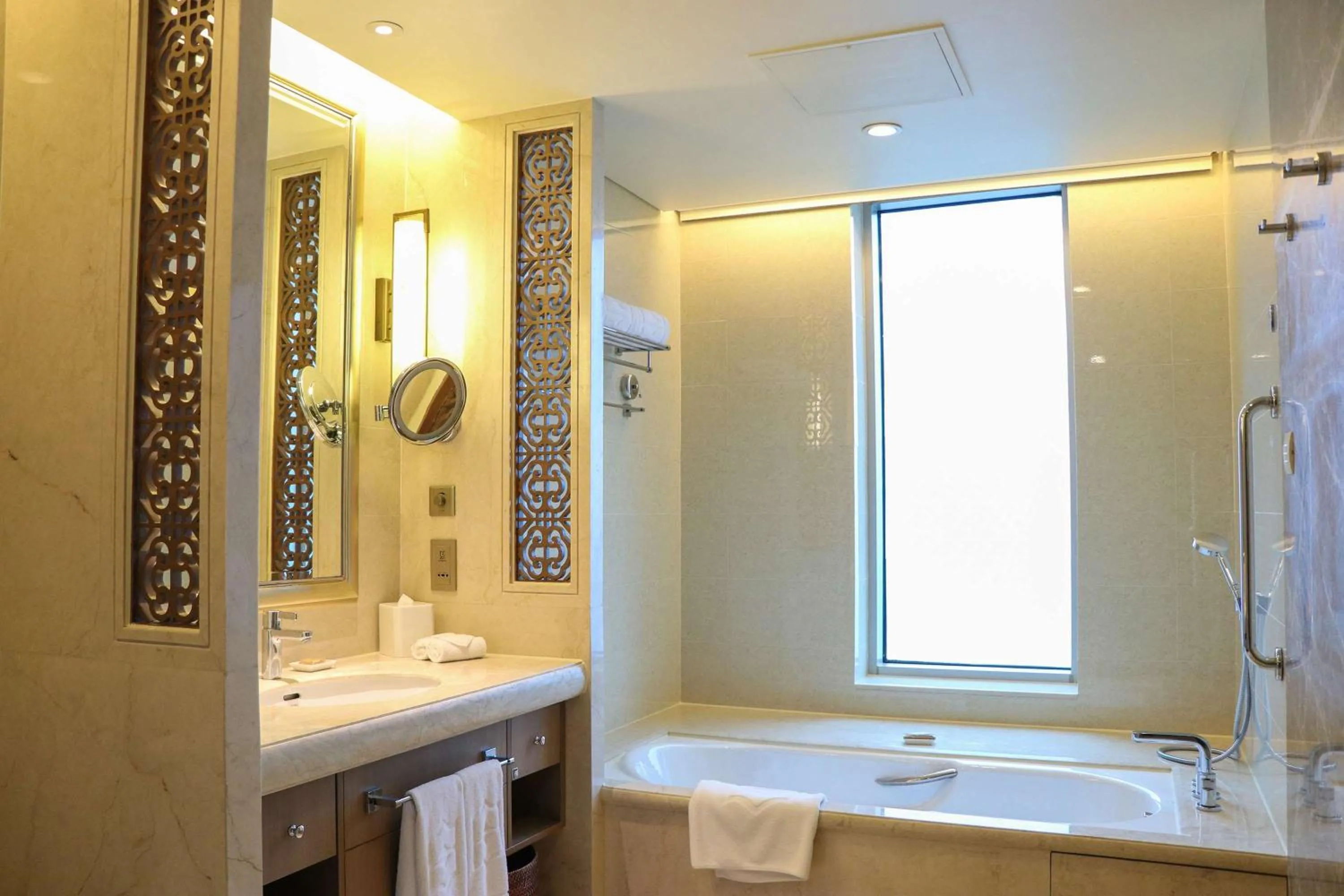 Bathroom in Shangri-La Yangzhou
