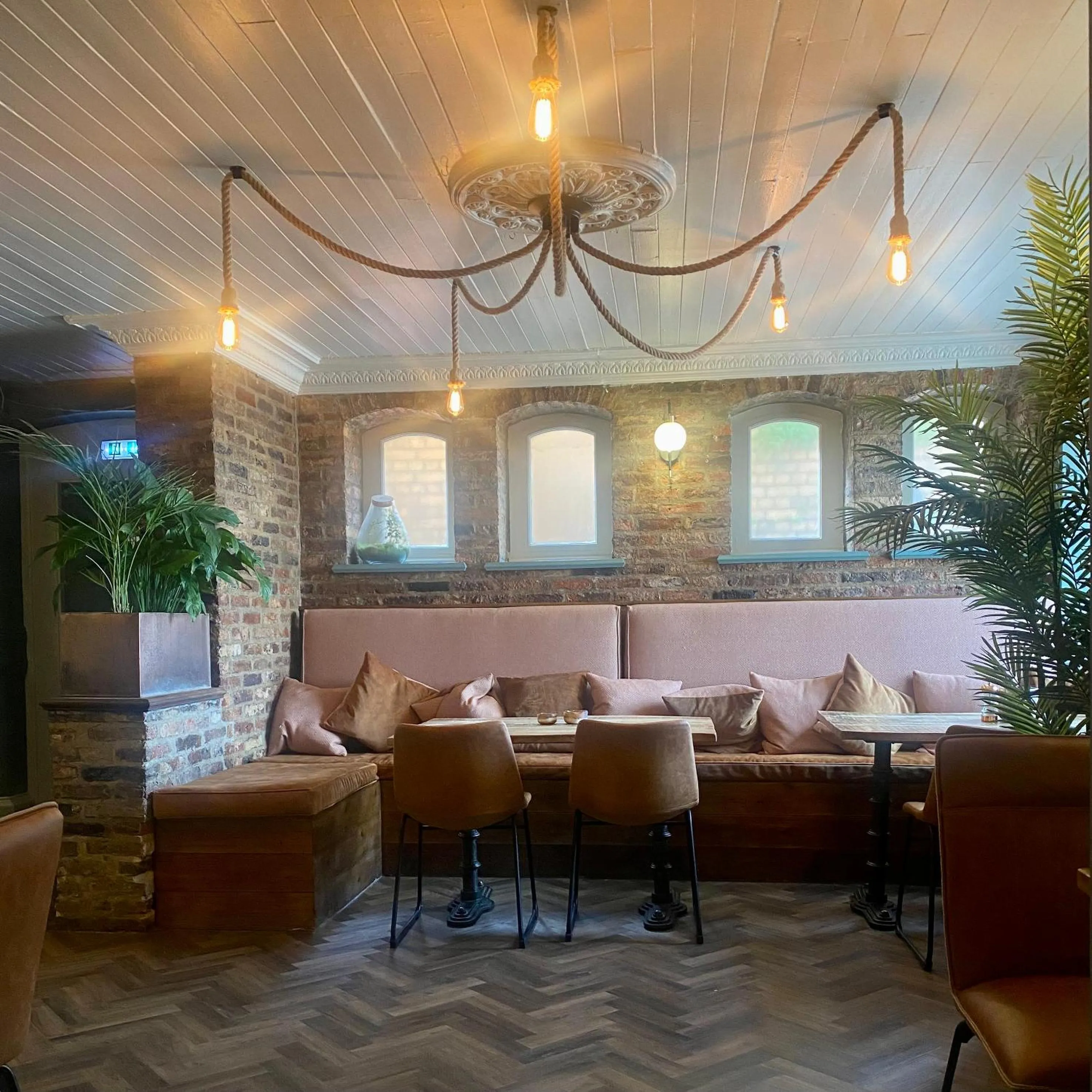 Restaurant/places to eat in The Spa Hotel