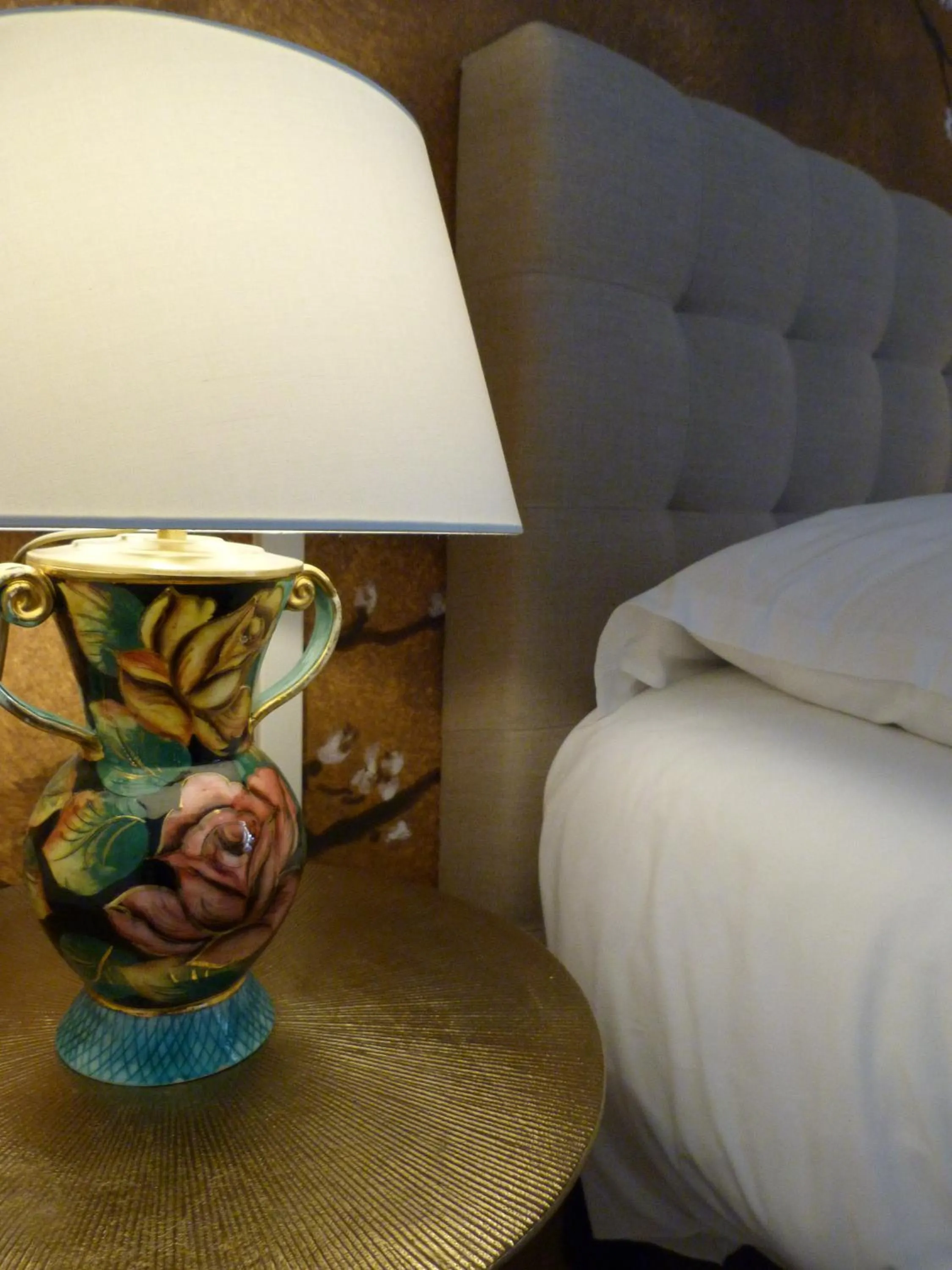 Decorative detail, Bed in Hôtel Le Bretagne