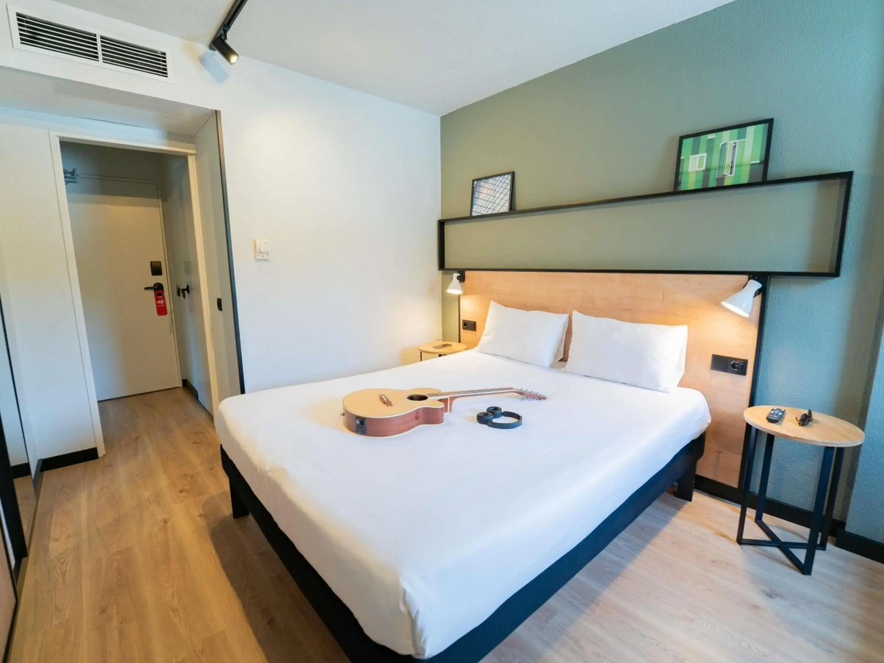 Superior Double Room in Hotel ibis Guimaraes Superior Double Room in Hotel ibis Guimaraes