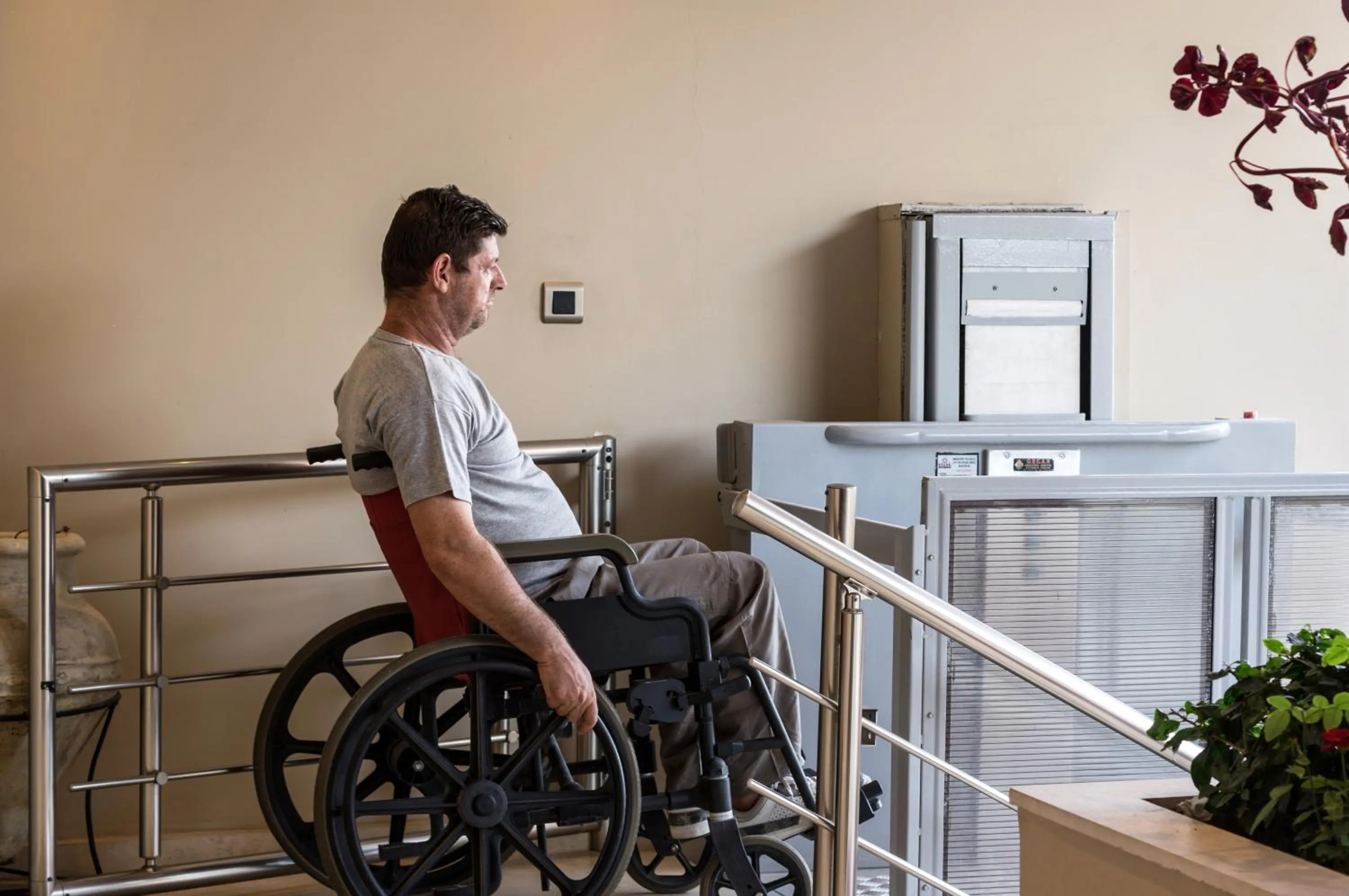 Facade/entrance in 9 Queens Spa Hotel